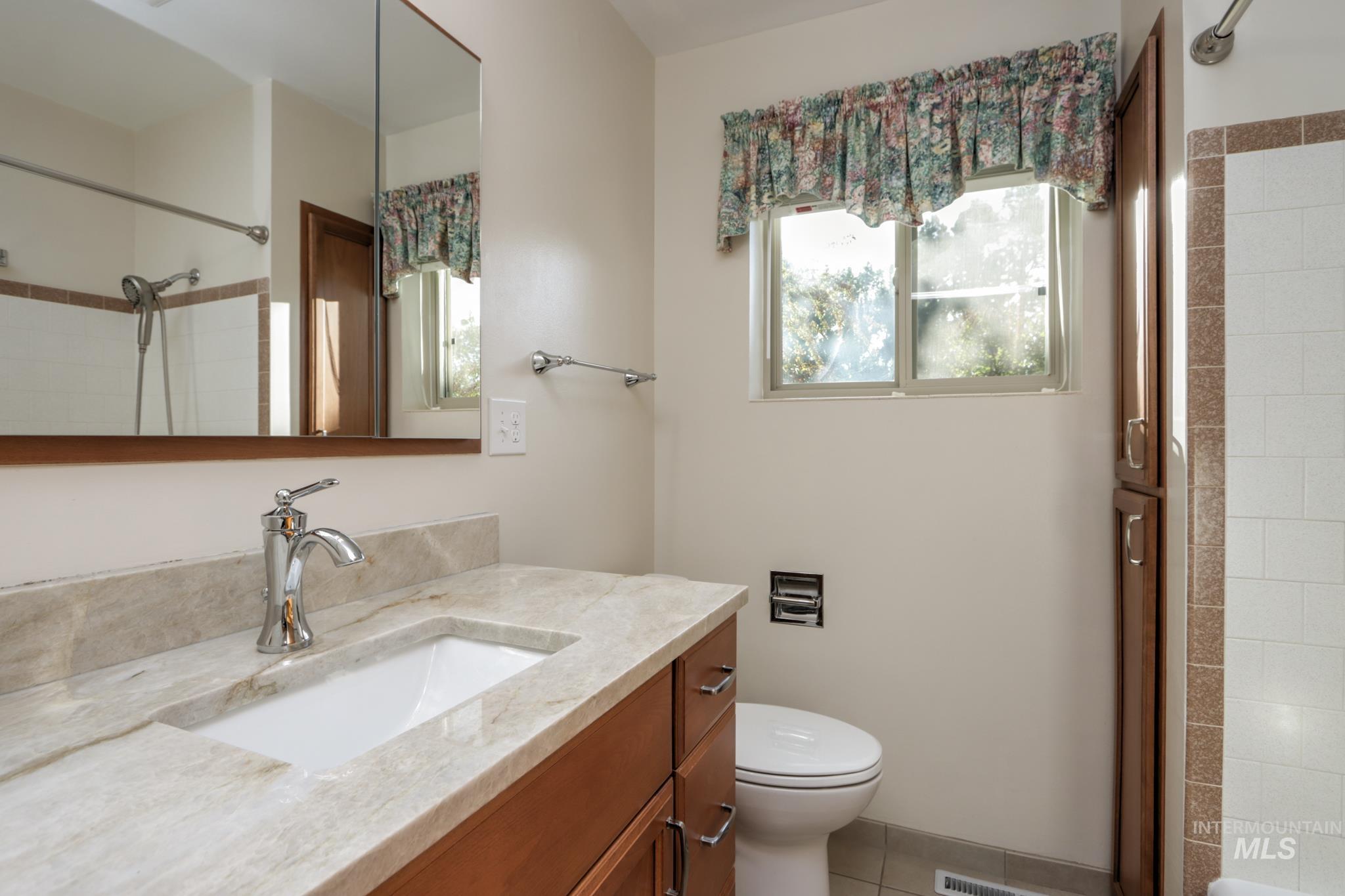 2106 N Cribbens Street, Boise, Idaho 83713, 4 Bedrooms, 3.5 Bathrooms, Residential For Sale, Price $899,000, 98965764