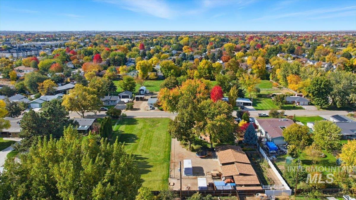 2106 N Cribbens Street, Boise, Idaho 83713, 4 Bedrooms, 3.5 Bathrooms, Residential For Sale, Price $899,000, 98965764