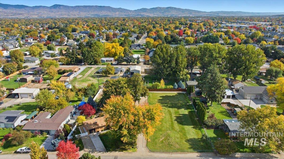 2106 N Cribbens Street, Boise, Idaho 83713, 4 Bedrooms, 3.5 Bathrooms, Residential For Sale, Price $899,000, 98965764