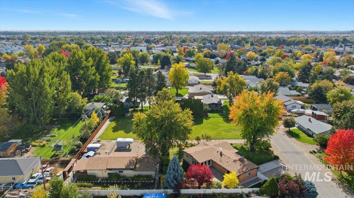2106 N Cribbens Street, Boise, Idaho 83713, 4 Bedrooms, 3.5 Bathrooms, Residential For Sale, Price $899,000, 98965764