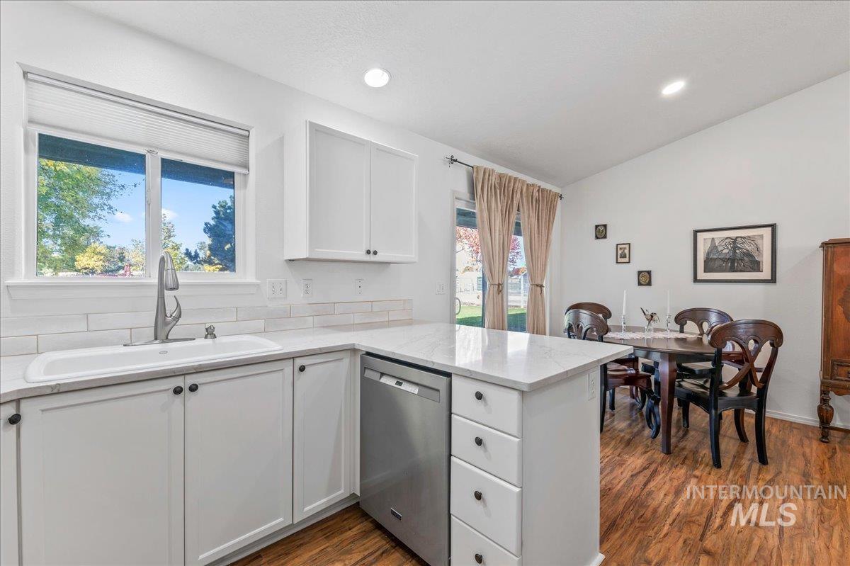 398 E Idaho, Emmett, Idaho 83617, 4 Bedrooms, 2 Bathrooms, Residential For Sale, Price $608,000, 98965775