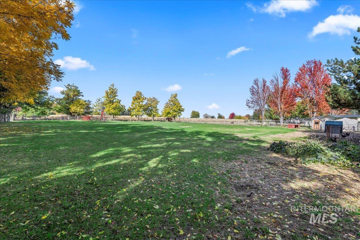 398 E Idaho, Emmett, Idaho 83617, 4 Bedrooms, 2 Bathrooms, Residential For Sale, Price $608,000, 98965775