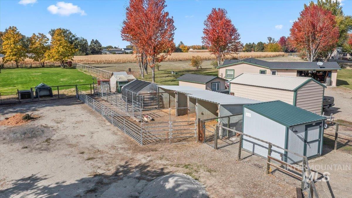398 E Idaho, Emmett, Idaho 83617, 4 Bedrooms, 2 Bathrooms, Residential For Sale, Price $608,000, 98965775