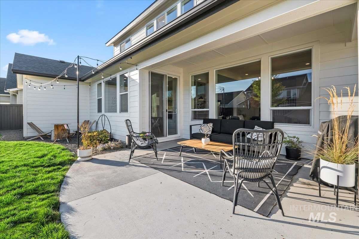 View of patio / terrace featuring outdoor lounge area and grilling area