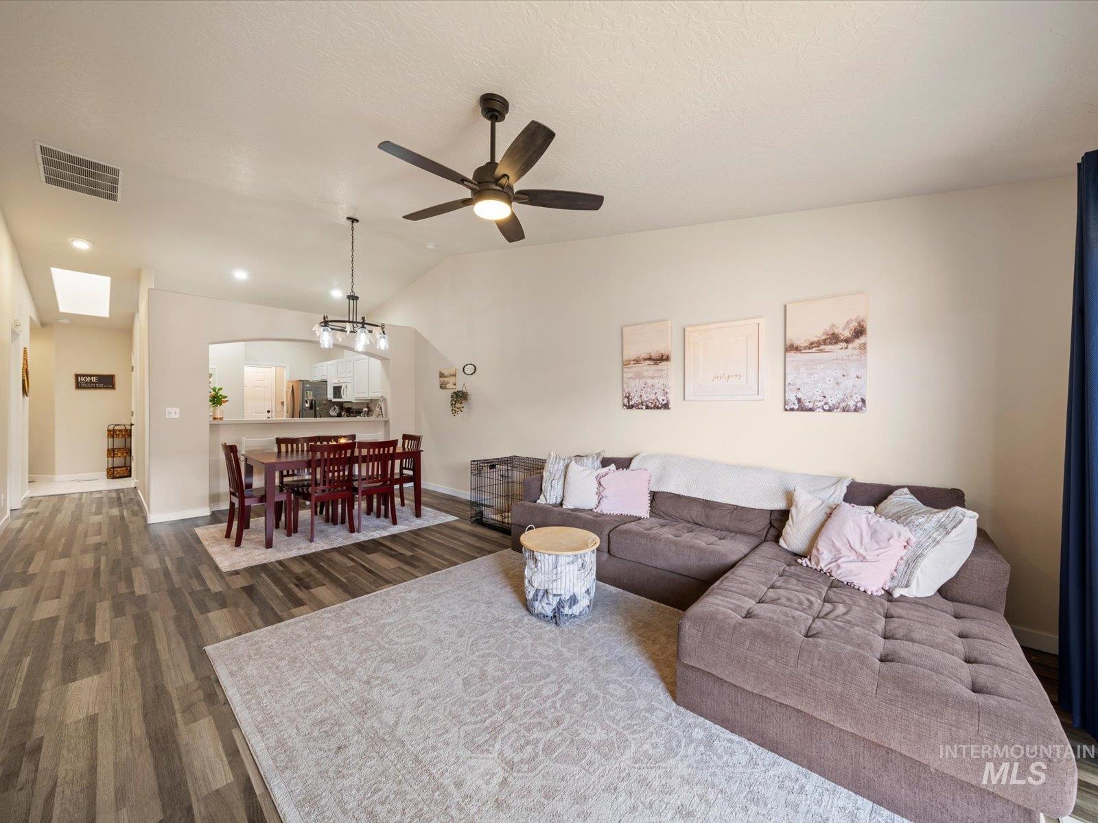 10471 W Bantam St., Boise, Idaho 83709, 2 Bedrooms, 2 Bathrooms, Residential For Sale, Price $359,900, 98965782