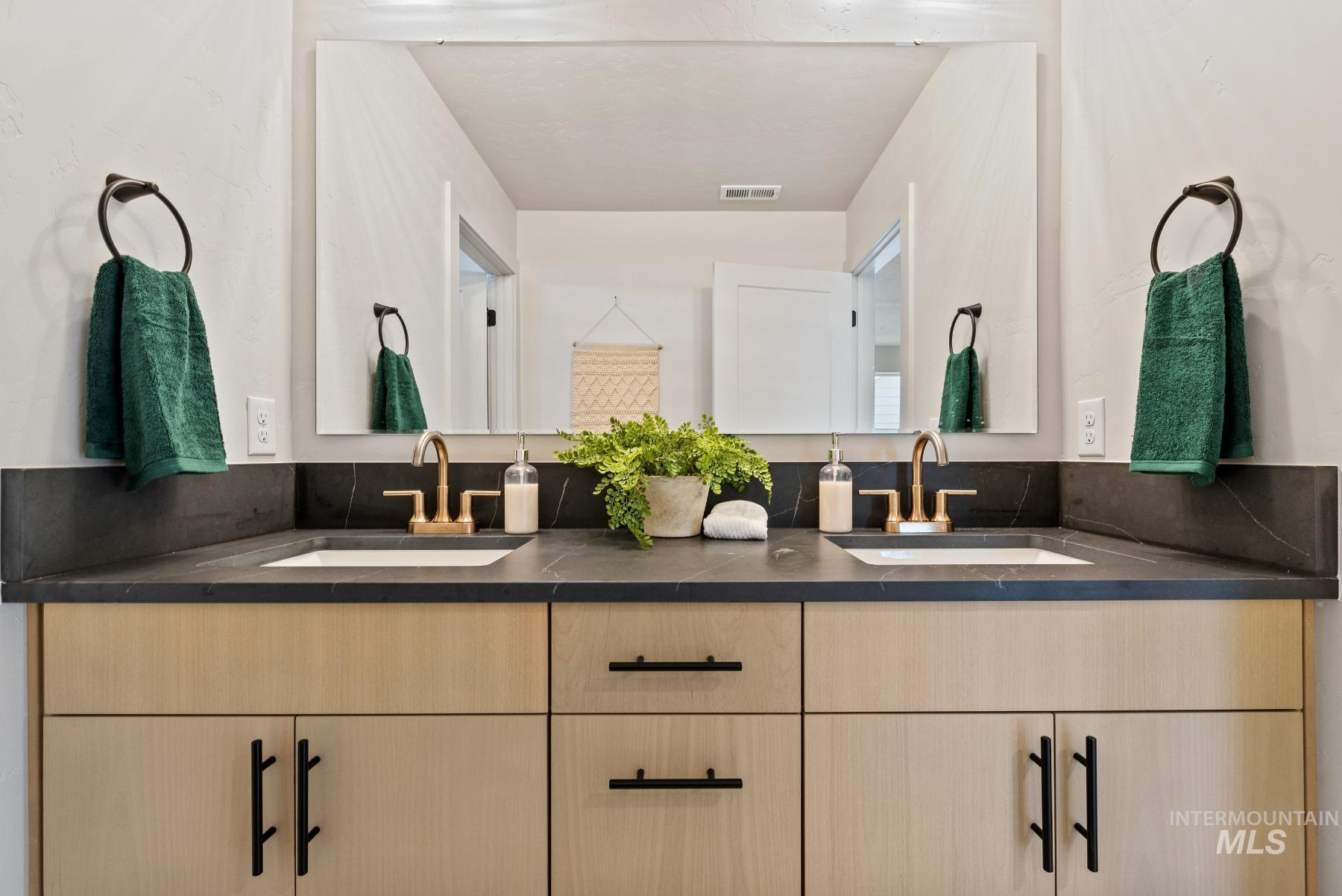 Full bath with double vanity