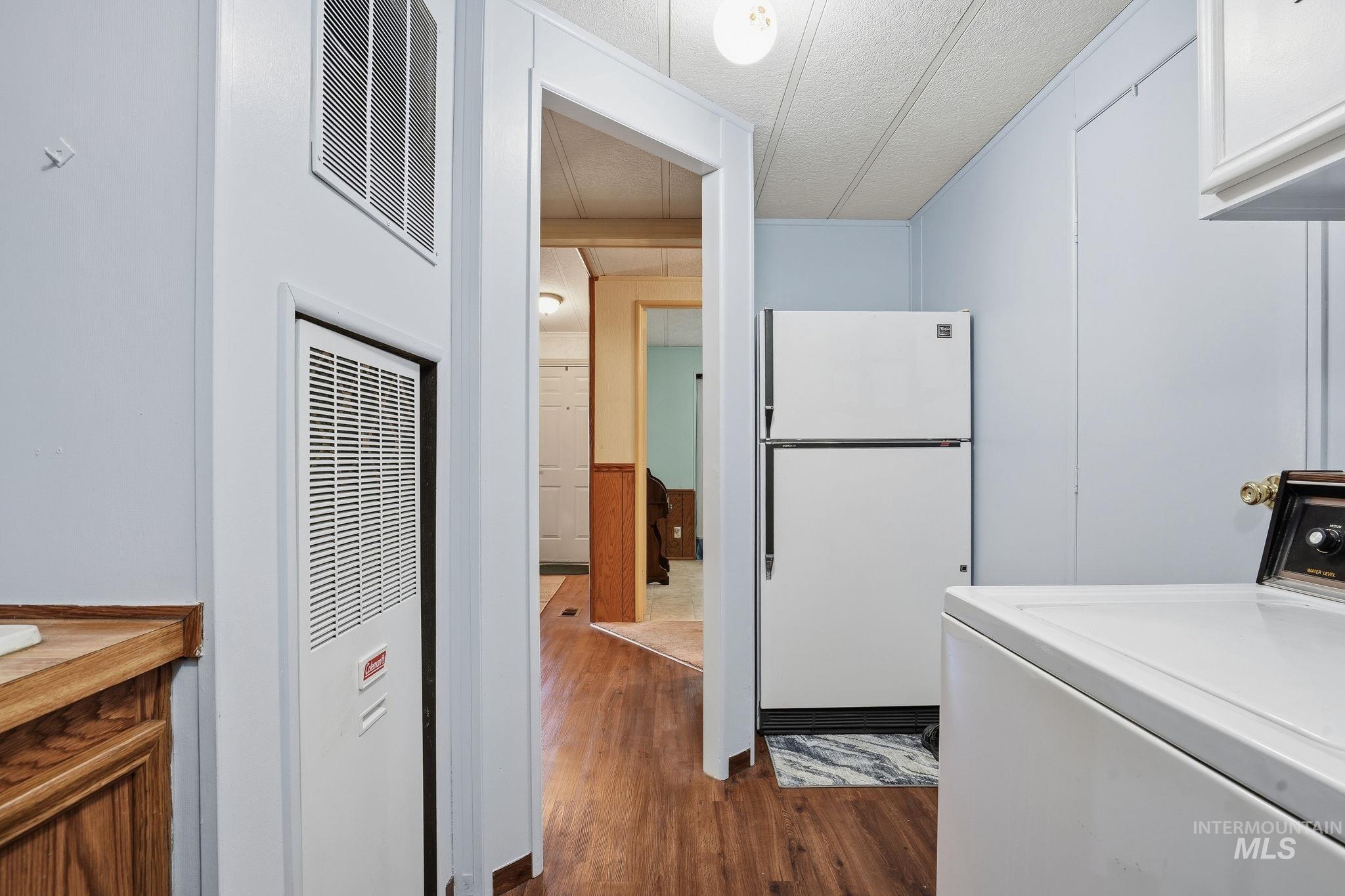 1253 N Samson Lane, Boise, Idaho 83704, 3 Bedrooms, 2.5 Bathrooms, Residential For Sale, Price $180,000, 98965795