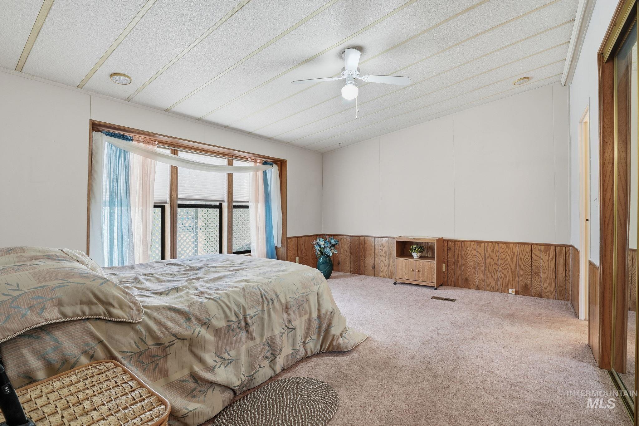 1253 N Samson Lane, Boise, Idaho 83704, 3 Bedrooms, 2.5 Bathrooms, Residential For Sale, Price $180,000, 98965795