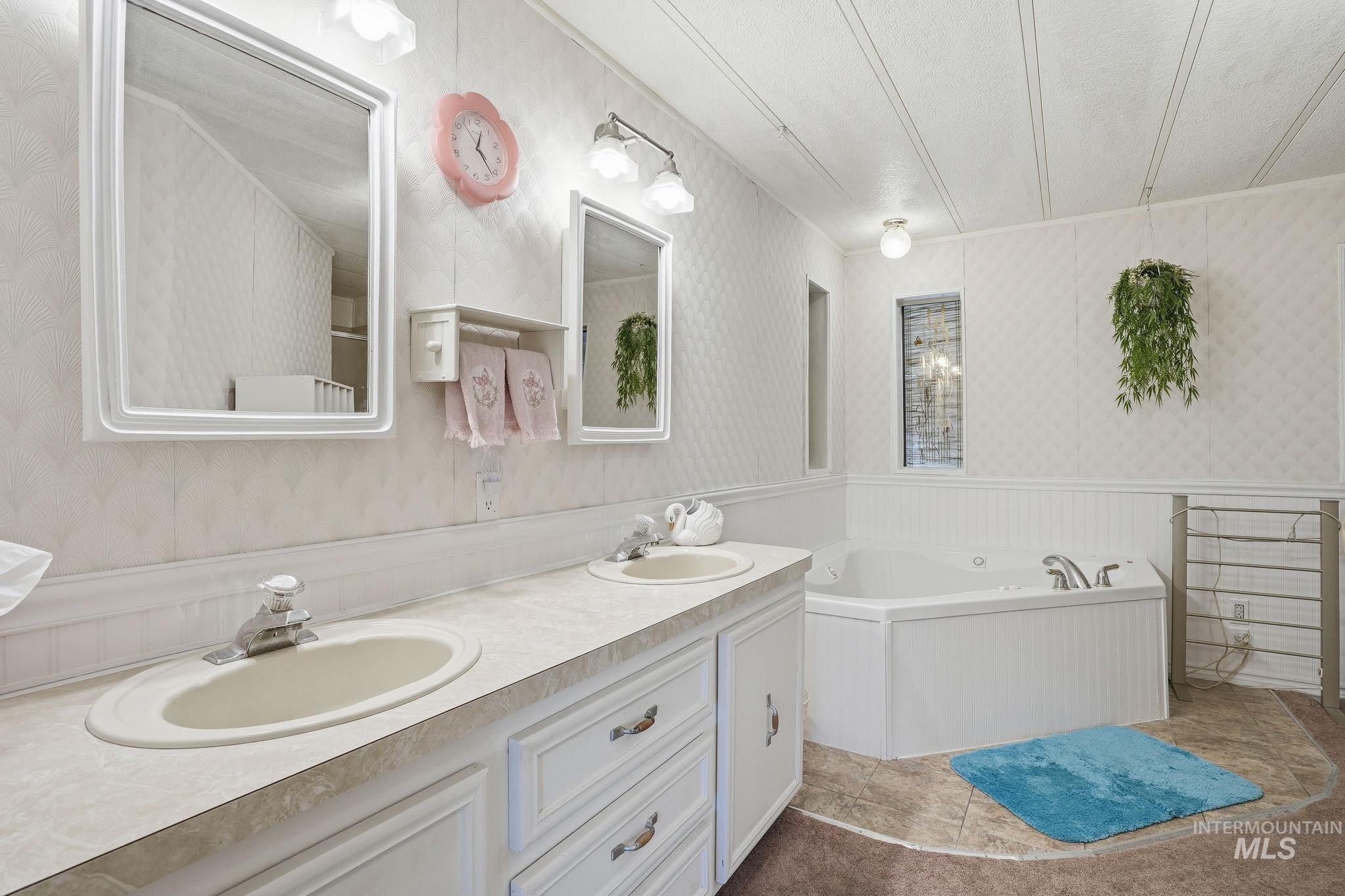 1253 N Samson Lane, Boise, Idaho 83704, 3 Bedrooms, 2.5 Bathrooms, Residential For Sale, Price $180,000, 98965795