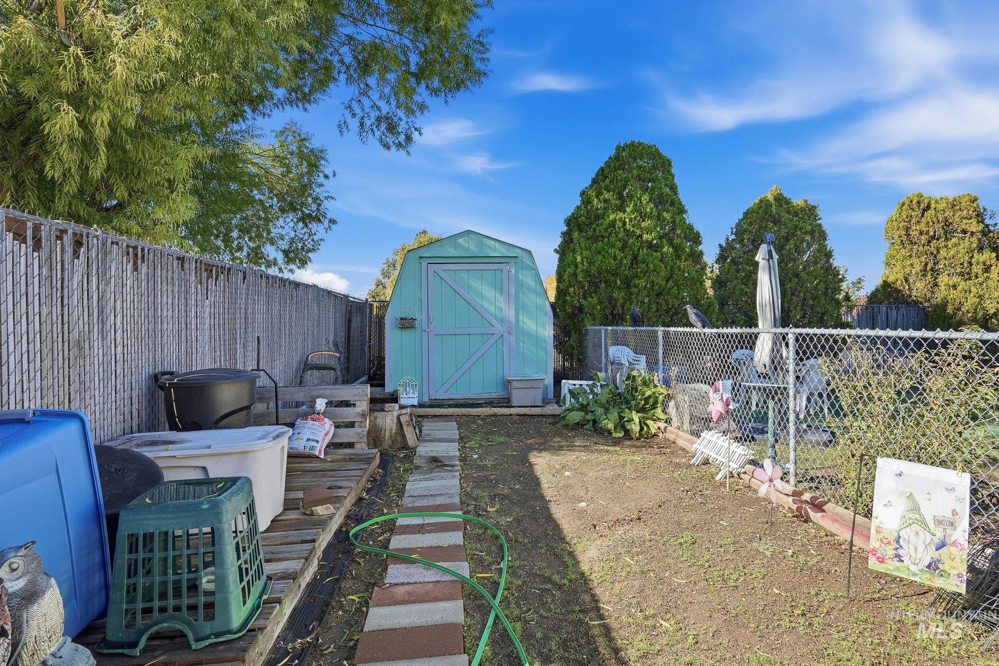 1253 N Samson Lane, Boise, Idaho 83704, 3 Bedrooms, 2.5 Bathrooms, Residential For Sale, Price $180,000, 98965795