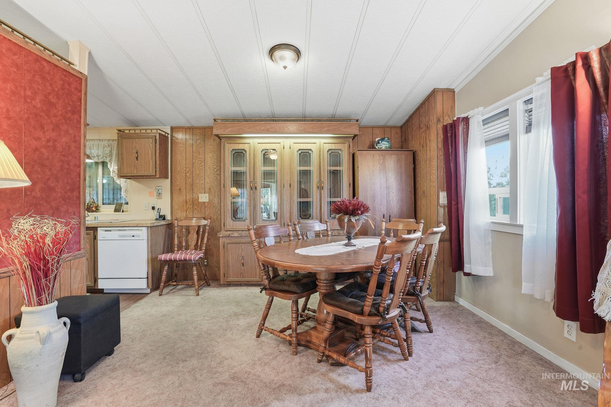 1253 N Samson Lane, Boise, Idaho 83704, 3 Bedrooms, 2.5 Bathrooms, Residential For Sale, Price $180,000, 98965795