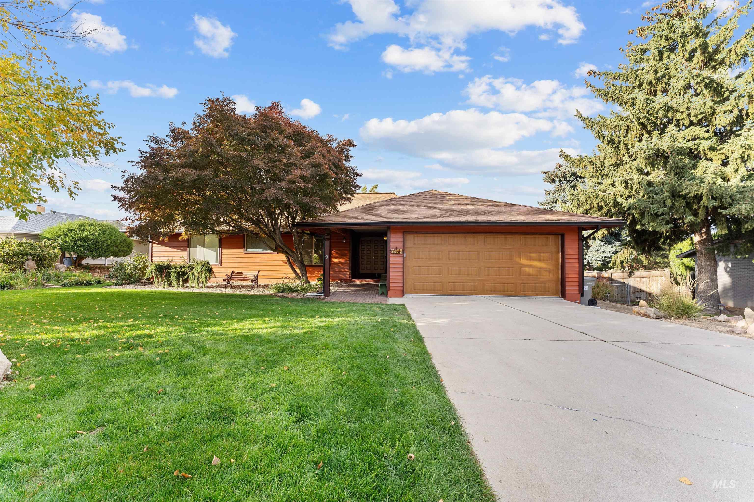 2241 S Ridgeview Way, Boise, Idaho 83712, 4 Bedrooms, 3 Bathrooms, Residential For Sale, Price $775,000, 98965812