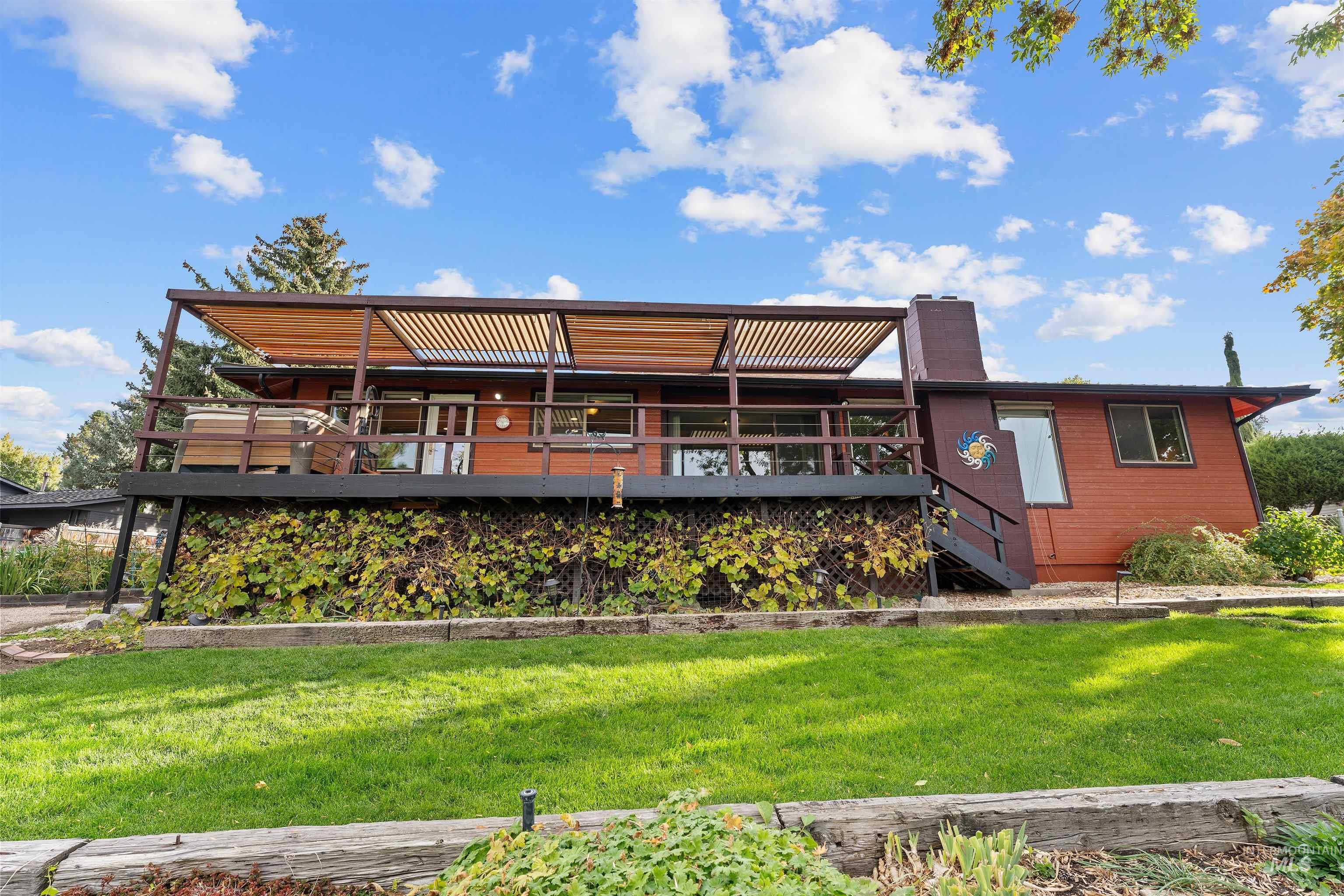 2241 S Ridgeview Way, Boise, Idaho 83712, 4 Bedrooms, 3 Bathrooms, Residential For Sale, Price $775,000, 98965812