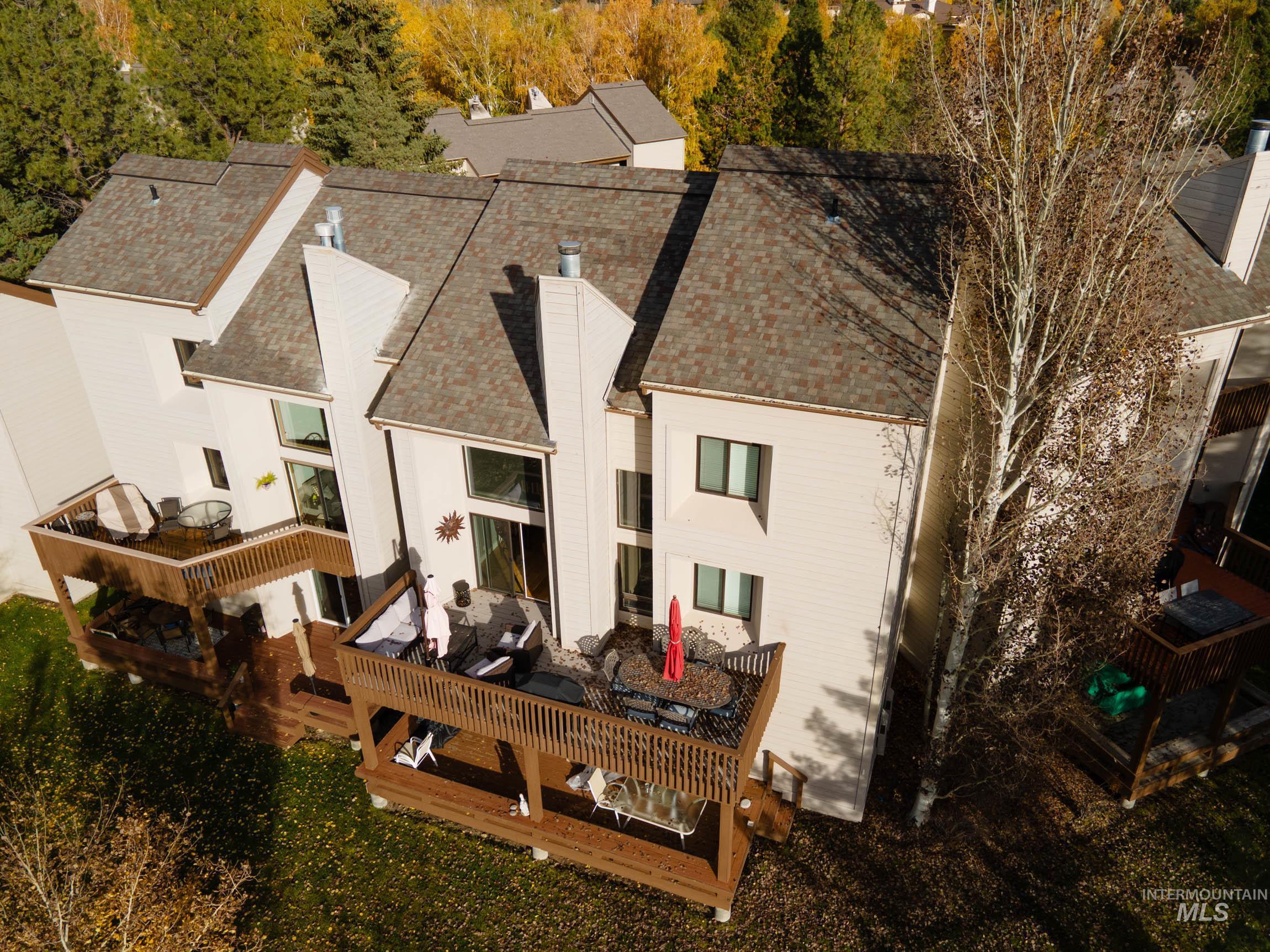 enjoy outdoor living with western exposure