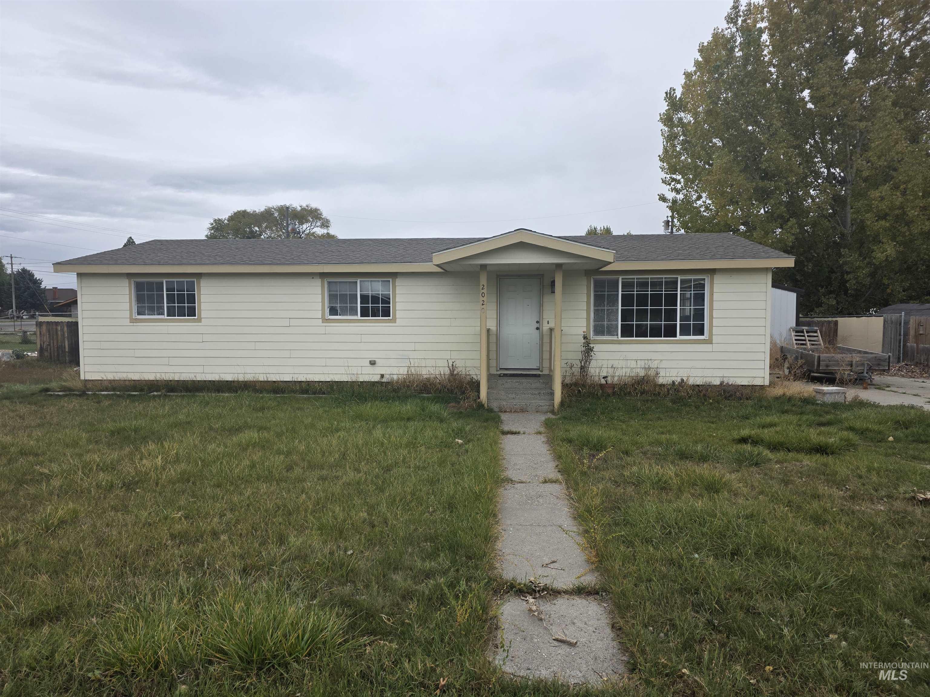 2020 I St, Heyburn, Idaho 83336, 3 Bedrooms, 2 Bathrooms, Residential For Sale, Price $233,000, 98965862