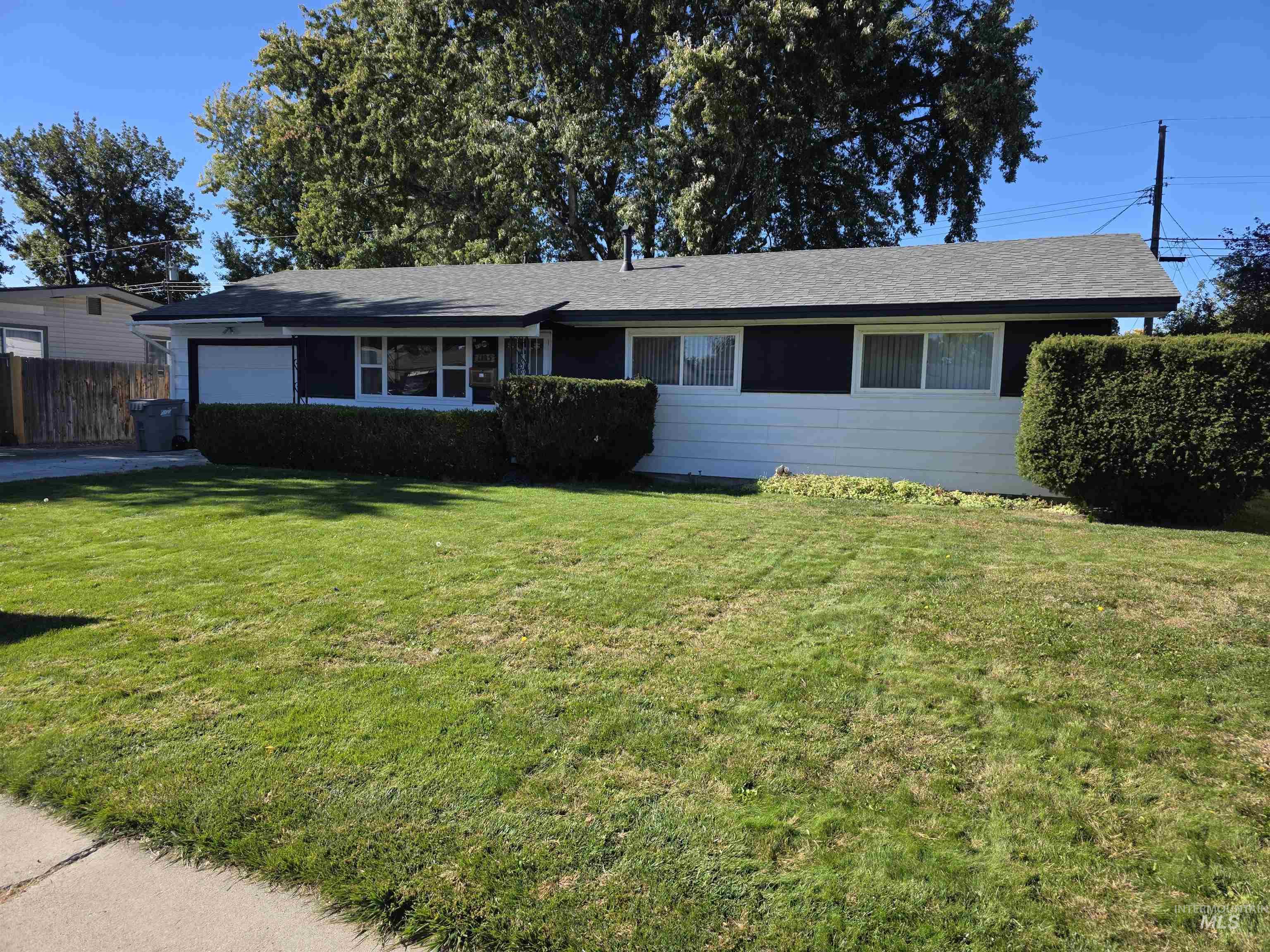 1185 Phelps Circle, Mountain Home, Idaho 83647, 3 Bedrooms, 2 Bathrooms, Residential For Sale, Price $280,000, 98965941