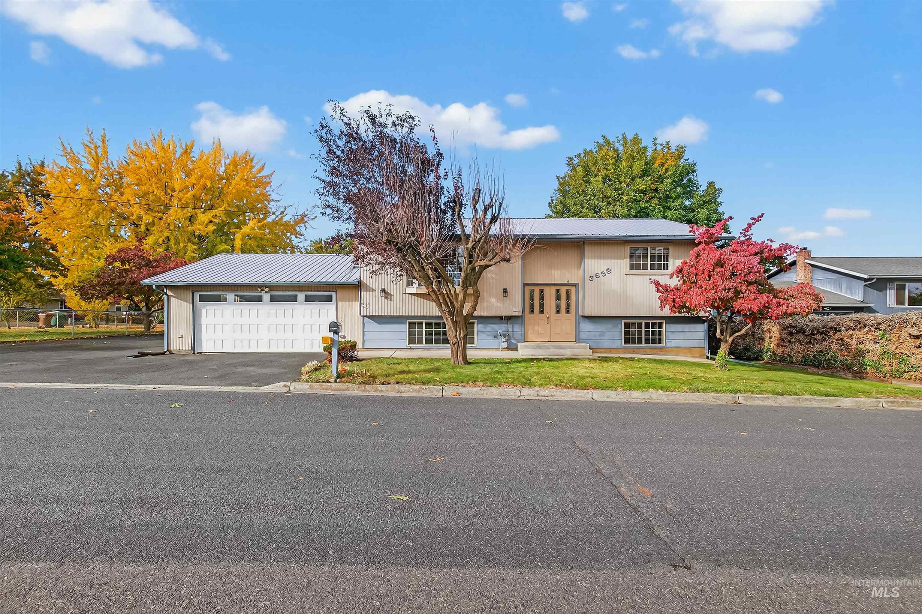 3638 18th Street C, Lewiston, Idaho 83501, 4 Bedrooms, 2 Bathrooms, Residential For Sale, Price $390,000, 98965949