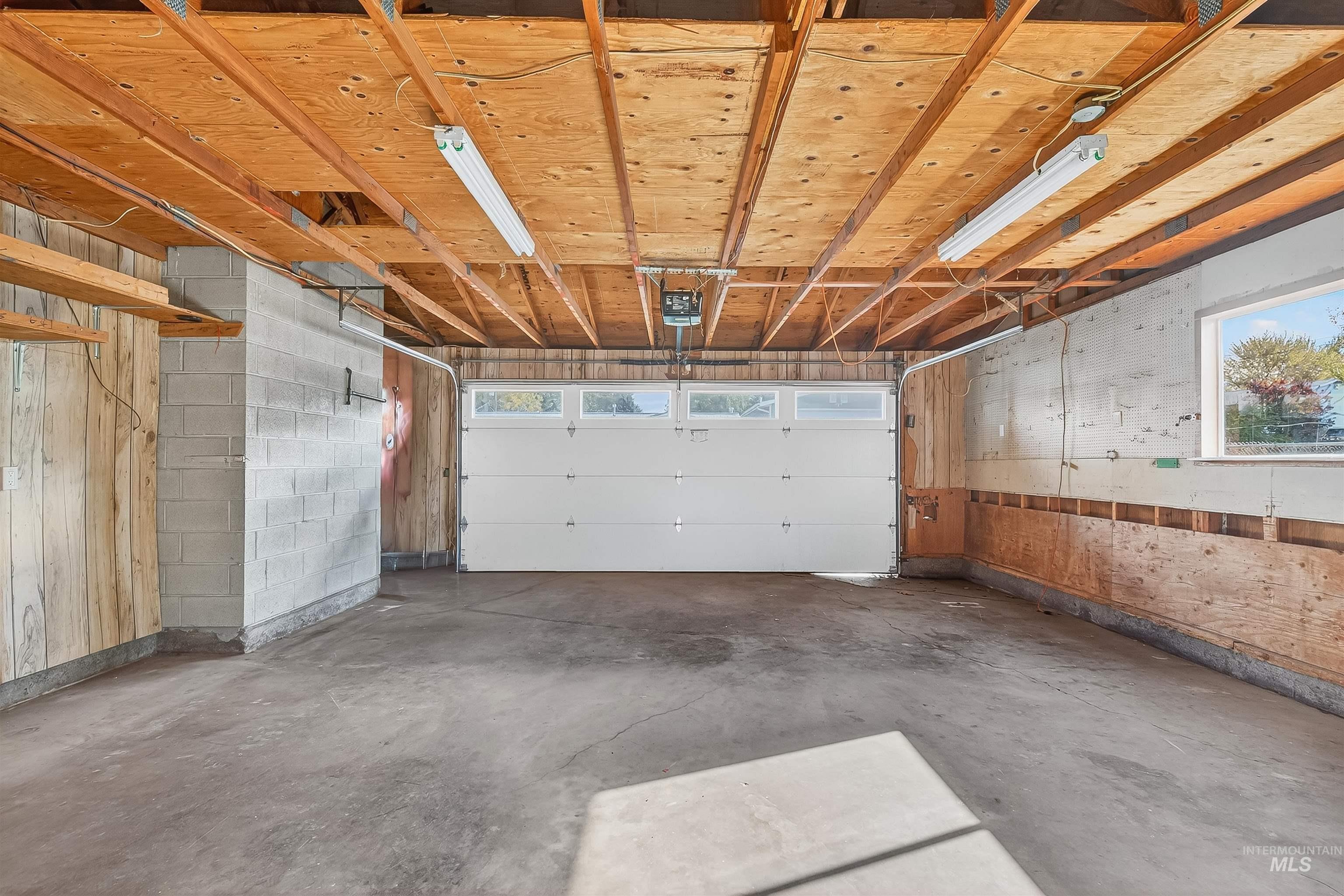 3638 18th Street C, Lewiston, Idaho 83501, 4 Bedrooms, 2 Bathrooms, Residential For Sale, Price $390,000, 98965949