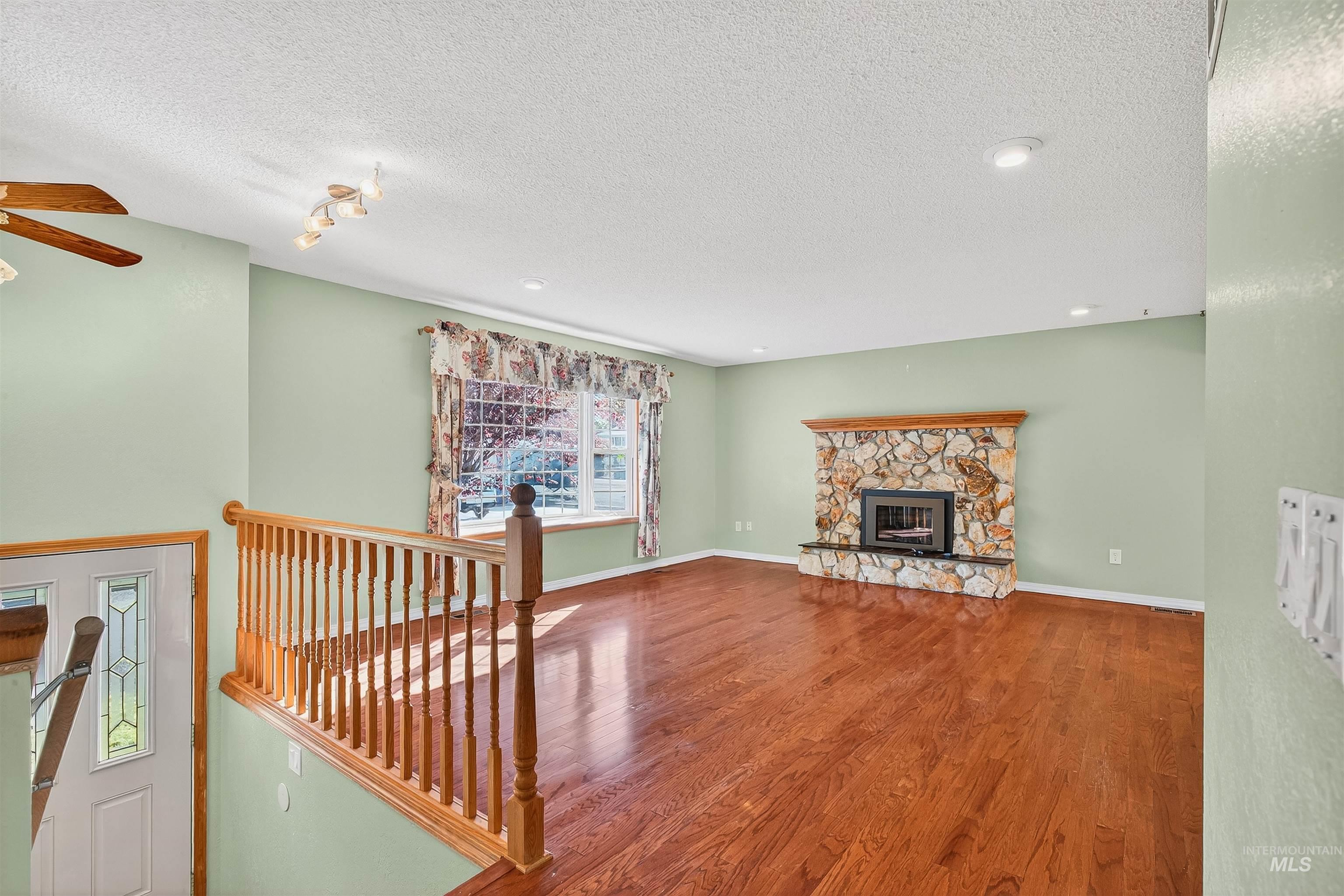 3638 18th Street C, Lewiston, Idaho 83501, 4 Bedrooms, 2 Bathrooms, Residential For Sale, Price $390,000, 98965949