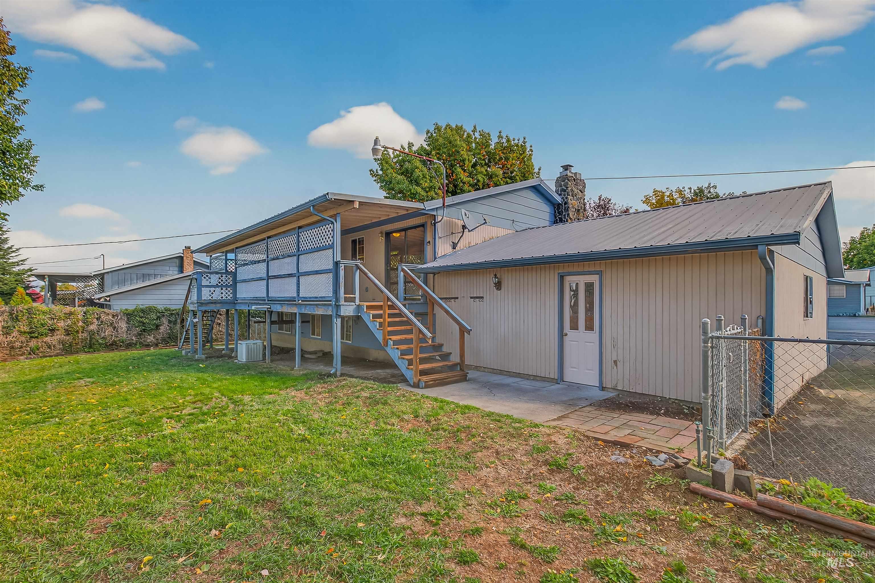 3638 18th Street C, Lewiston, Idaho 83501, 4 Bedrooms, 2 Bathrooms, Residential For Sale, Price $390,000, 98965949