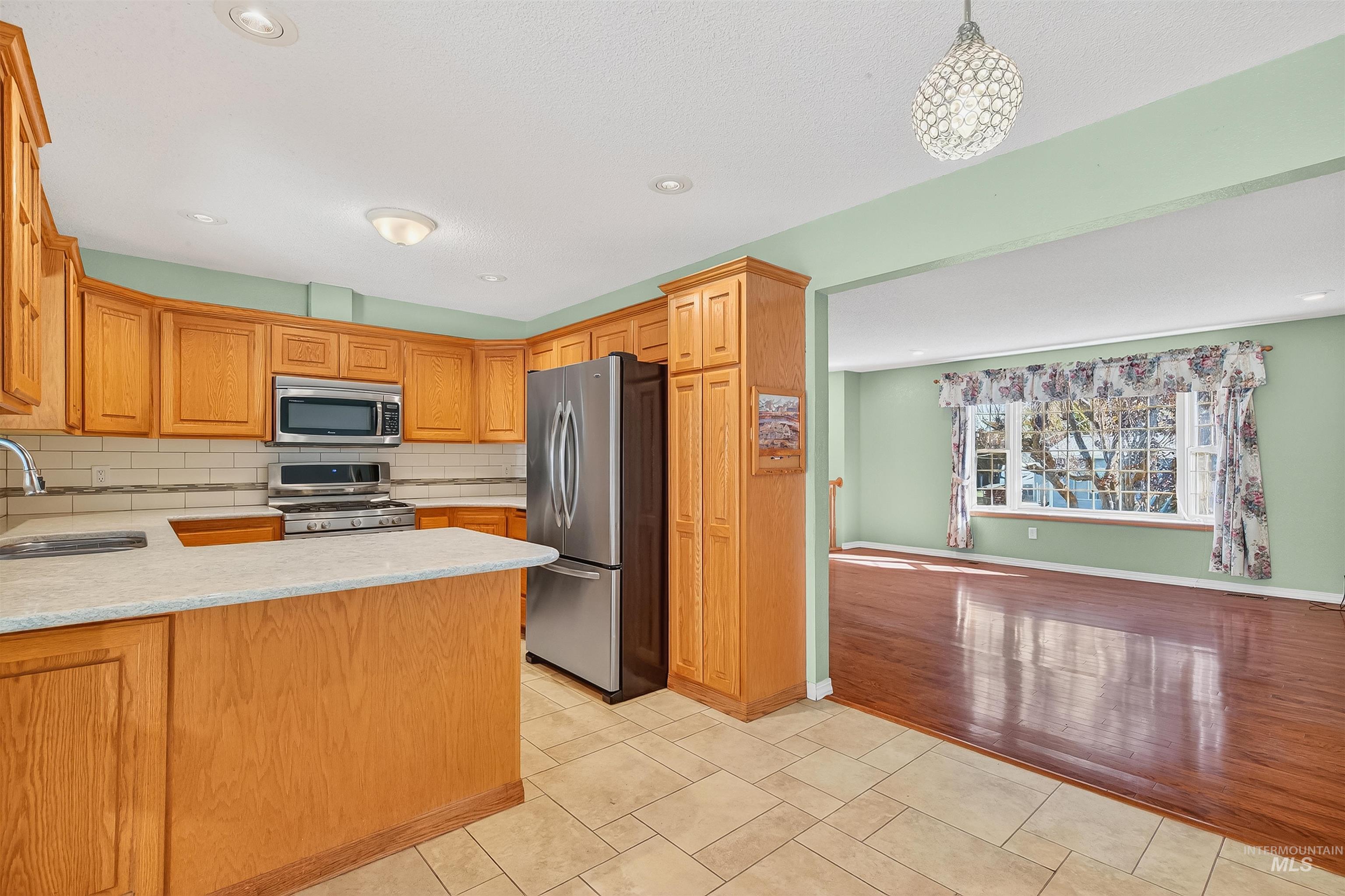 3638 18th Street C, Lewiston, Idaho 83501, 4 Bedrooms, 2 Bathrooms, Residential For Sale, Price $390,000, 98965949