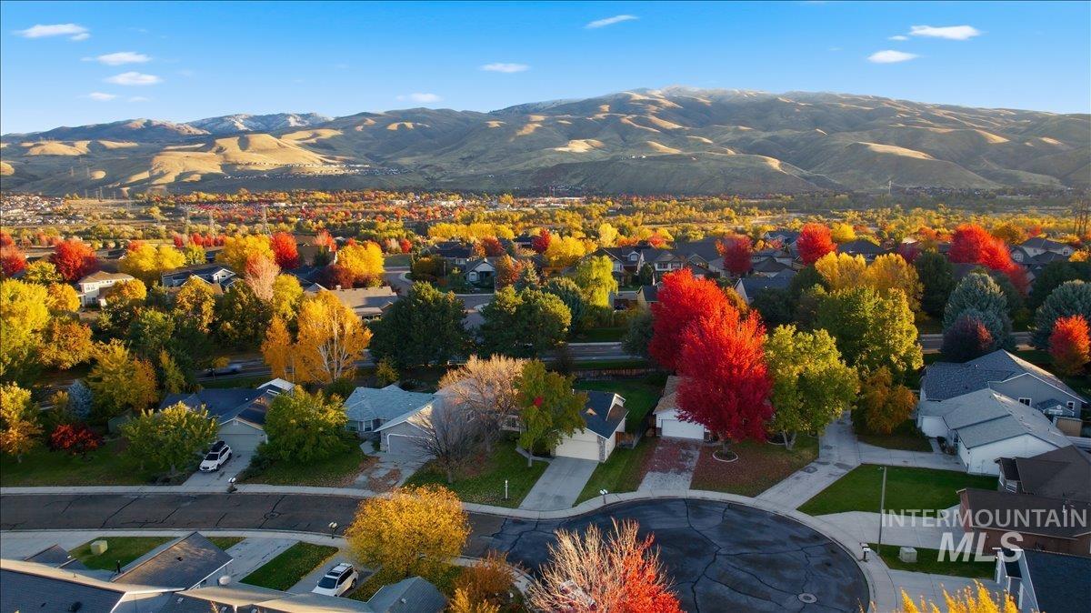 5584 S Impatiens Pl., Boise, Idaho 83716, 3 Bedrooms, 2 Bathrooms, Residential For Sale, Price $439,900, 98965956