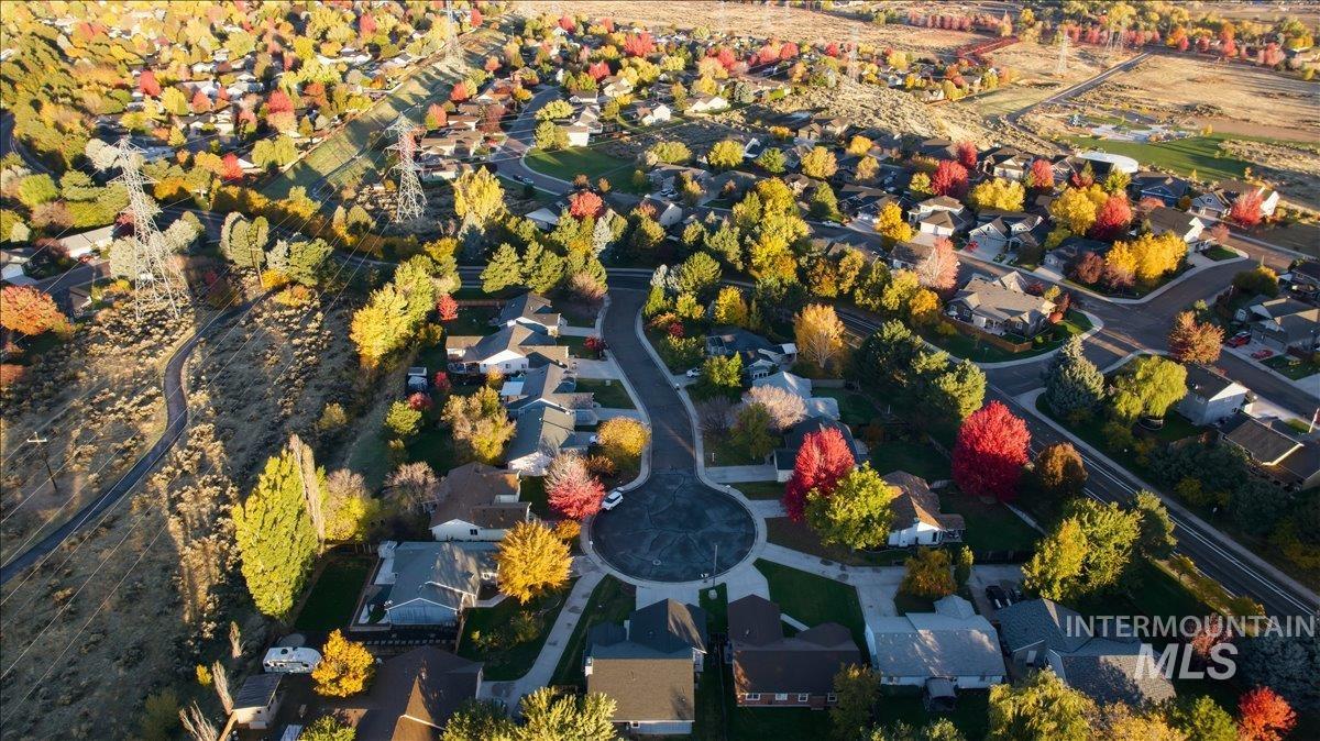 5584 S Impatiens Pl., Boise, Idaho 83716, 3 Bedrooms, 2 Bathrooms, Residential For Sale, Price $439,900, 98965956