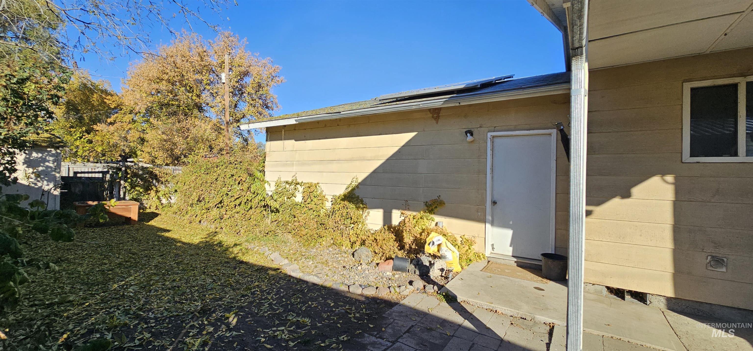 View of home's exterior