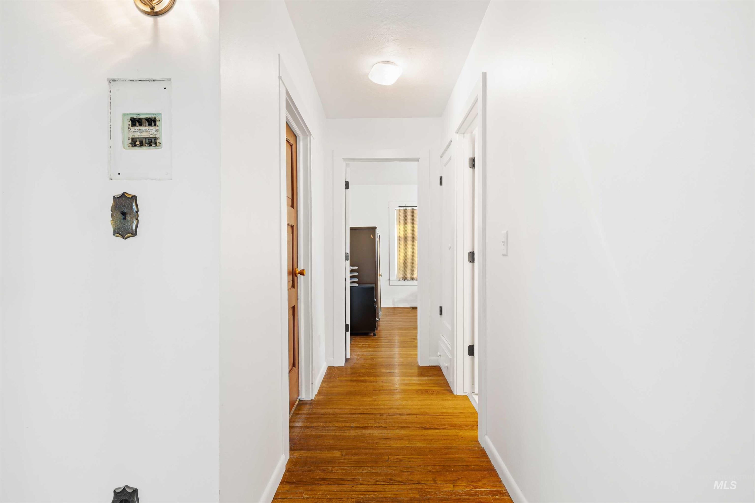 2539 E 3700 N, Twin Falls, Idaho 83301, 4 Bedrooms, 2 Bathrooms, Residential For Sale, Price $330,000, 98965968