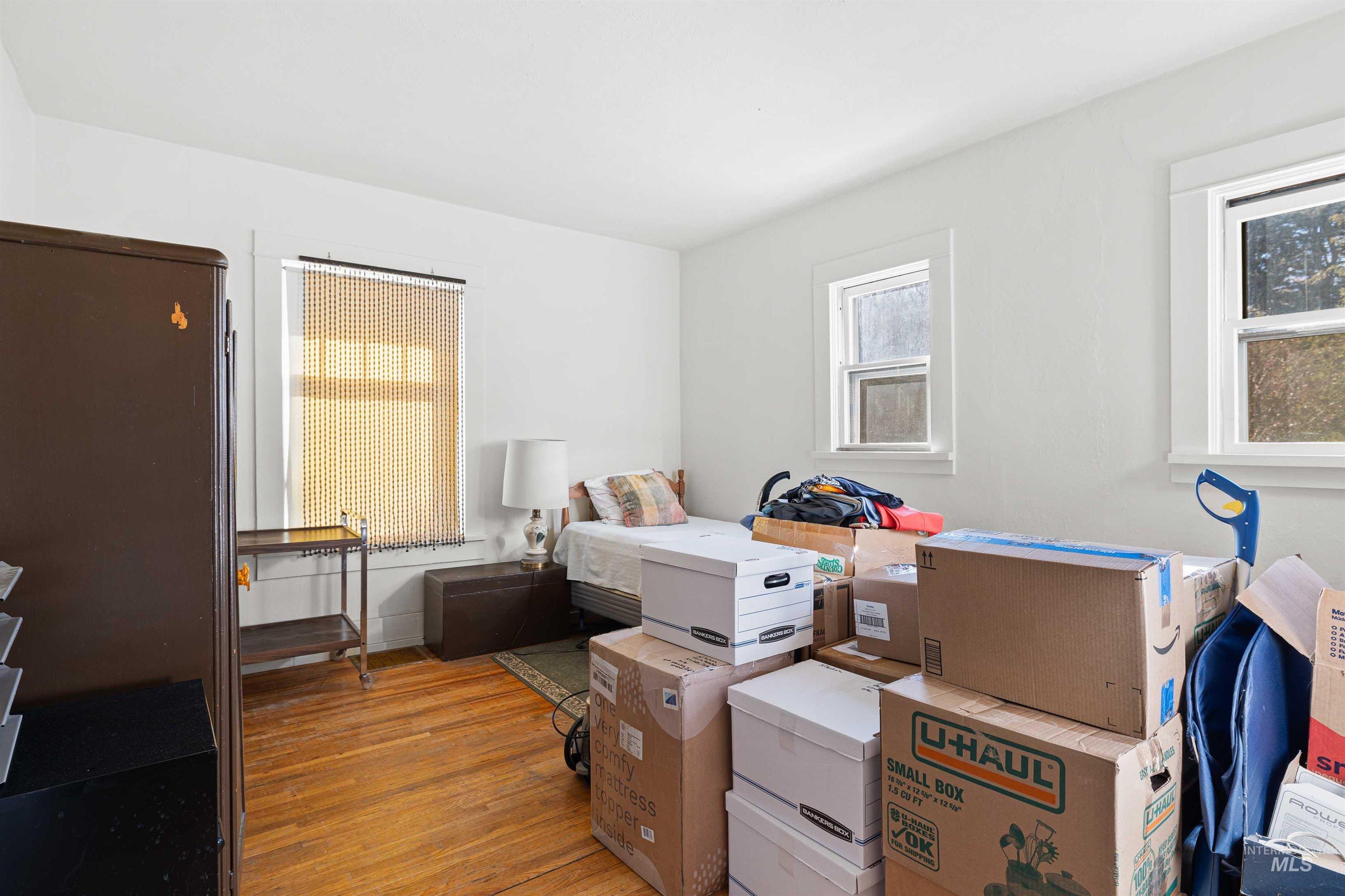 2539 E 3700 N, Twin Falls, Idaho 83301, 4 Bedrooms, 2 Bathrooms, Residential For Sale, Price $330,000, 98965968