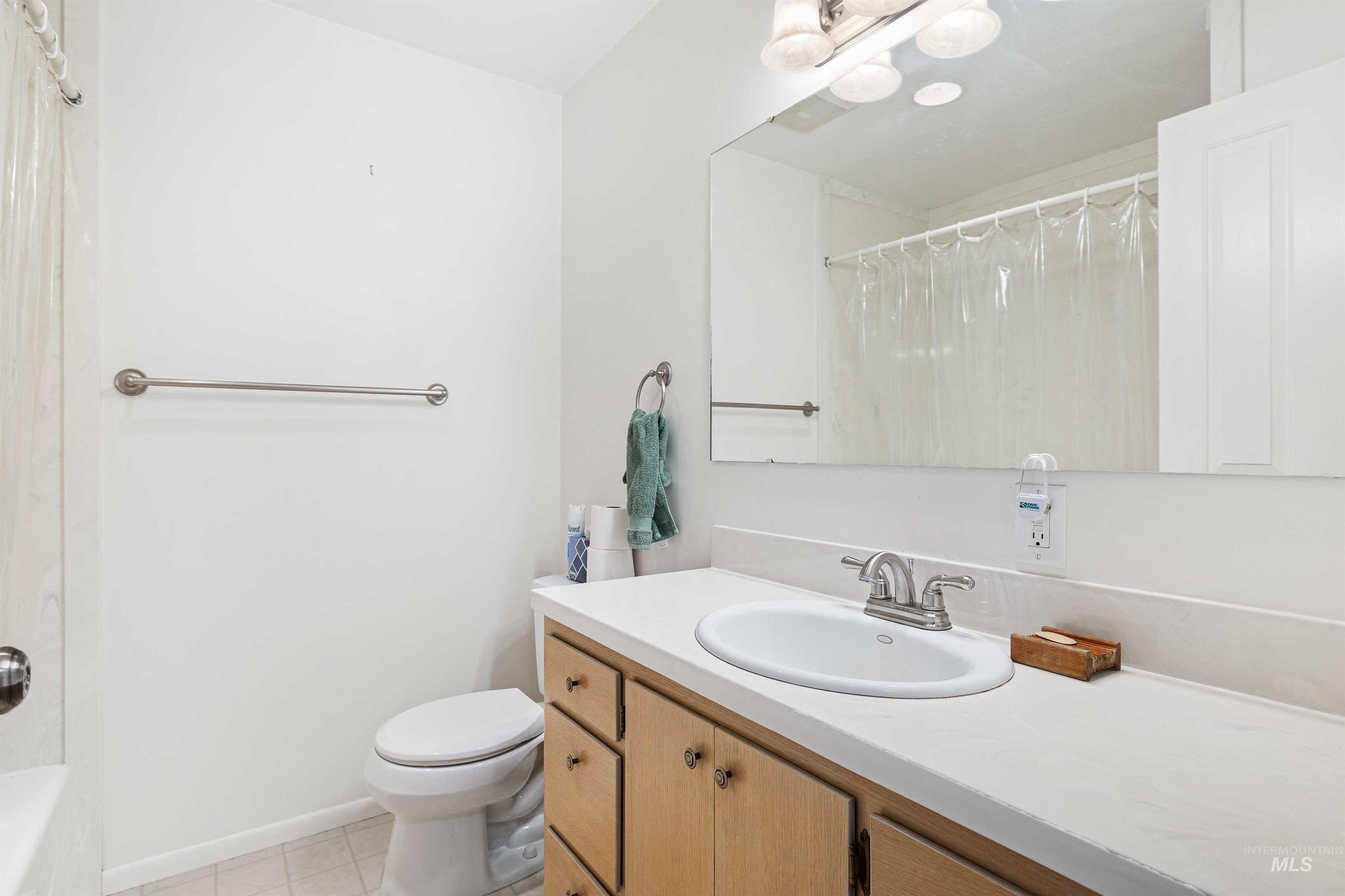 2539 E 3700 N, Twin Falls, Idaho 83301, 4 Bedrooms, 2 Bathrooms, Residential For Sale, Price $330,000, 98965968