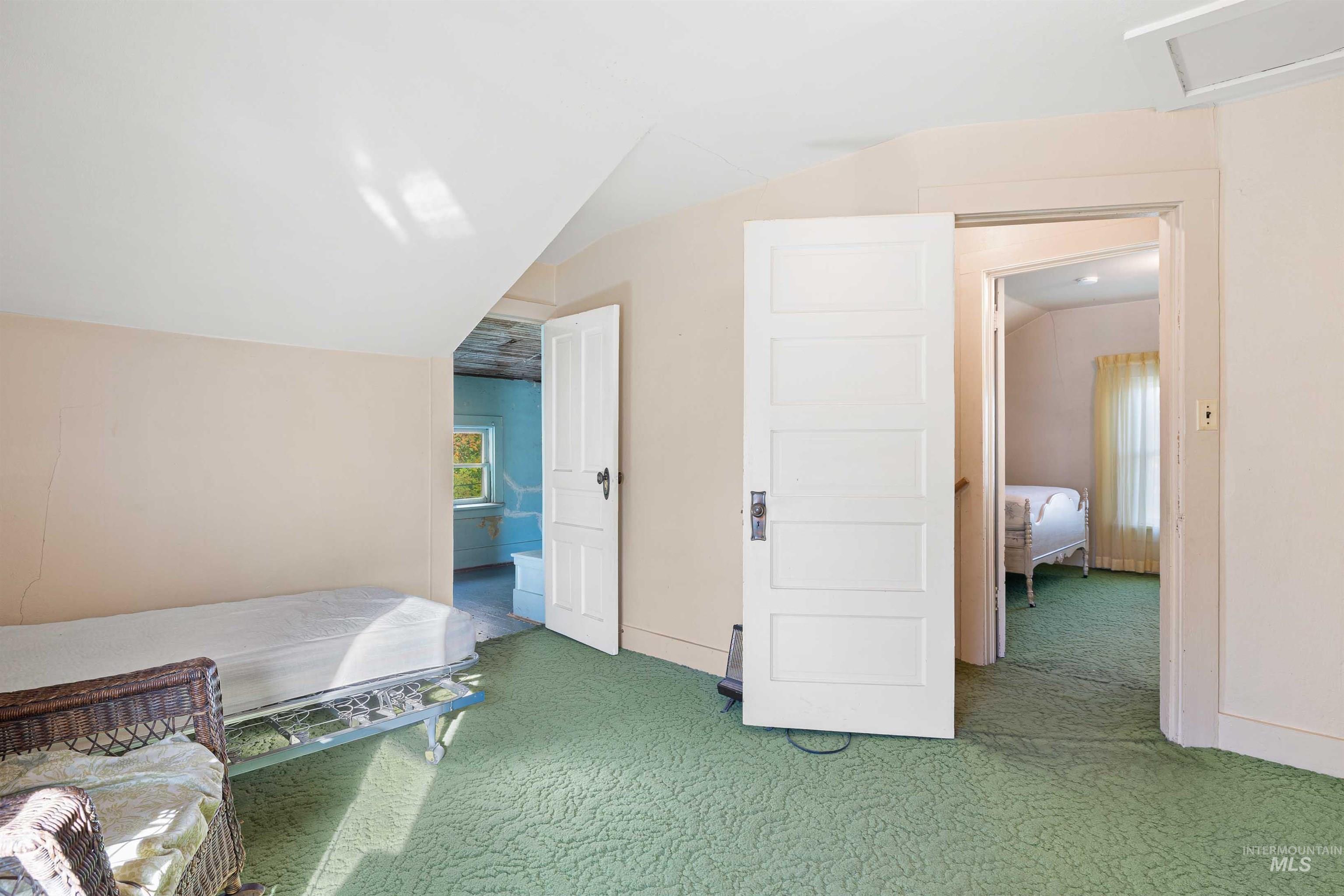 2539 E 3700 N, Twin Falls, Idaho 83301, 4 Bedrooms, 2 Bathrooms, Residential For Sale, Price $330,000, 98965968