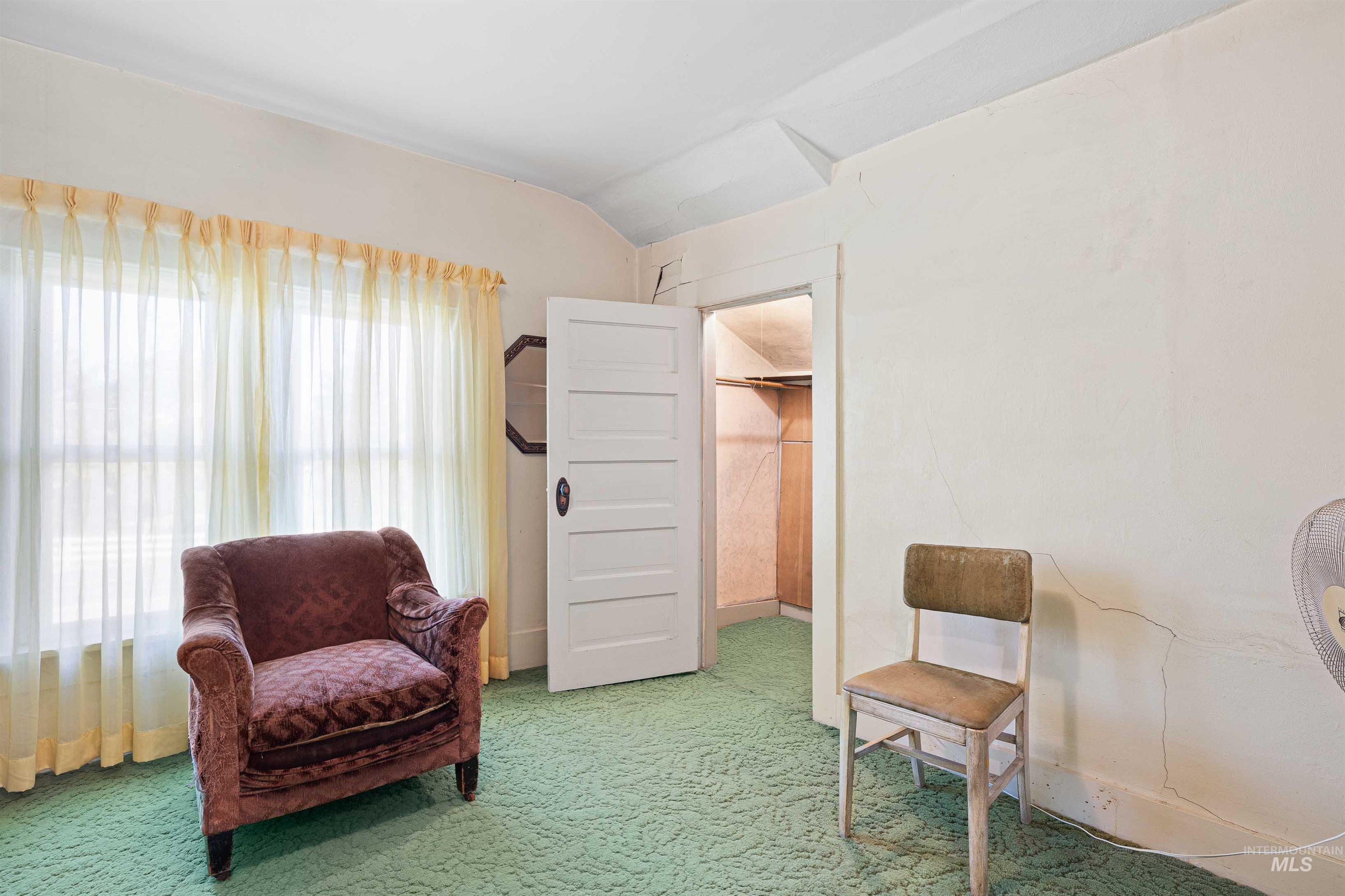 2539 E 3700 N, Twin Falls, Idaho 83301, 4 Bedrooms, 2 Bathrooms, Residential For Sale, Price $330,000, 98965968