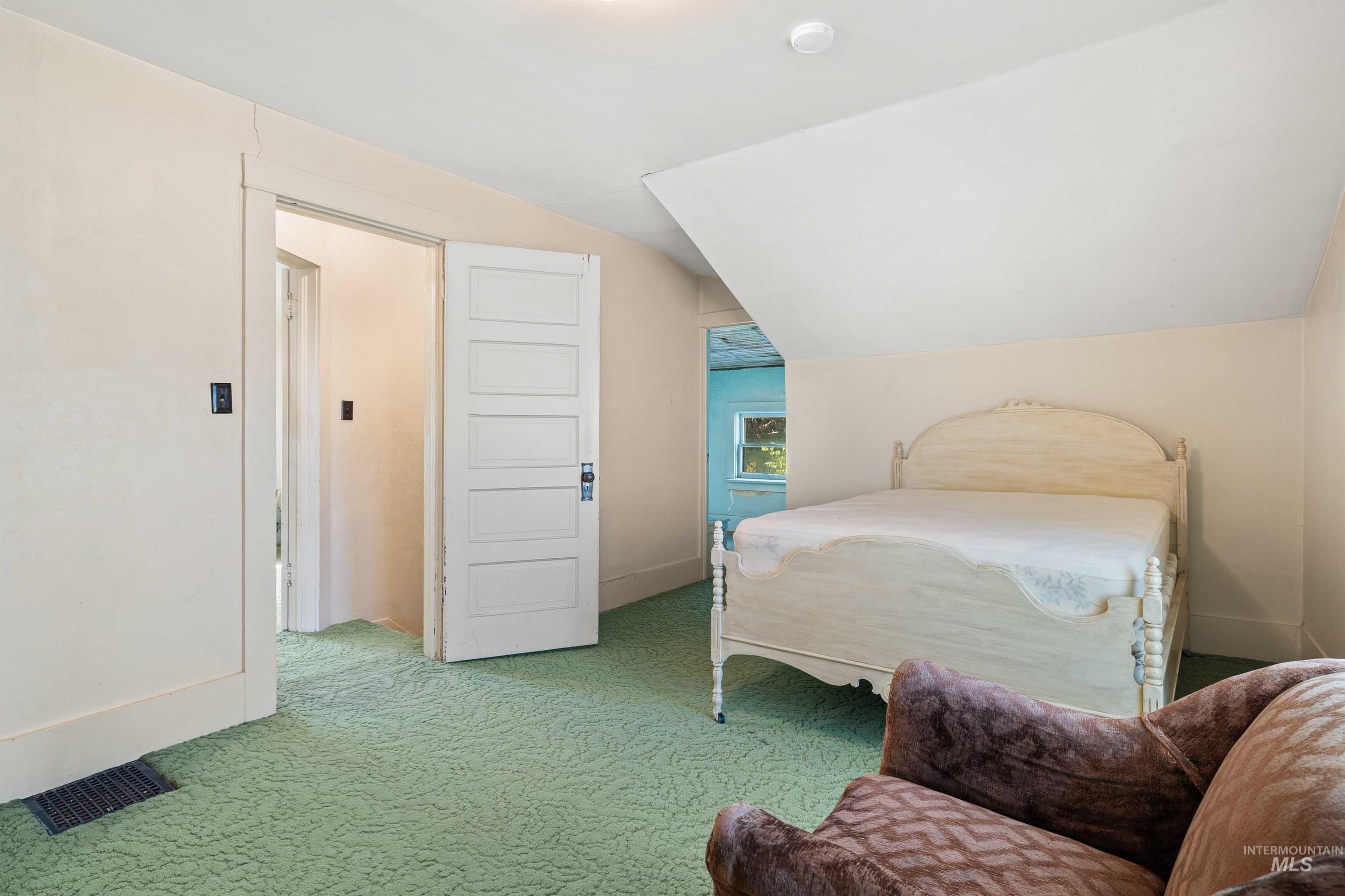 2539 E 3700 N, Twin Falls, Idaho 83301, 4 Bedrooms, 2 Bathrooms, Residential For Sale, Price $330,000, 98965968