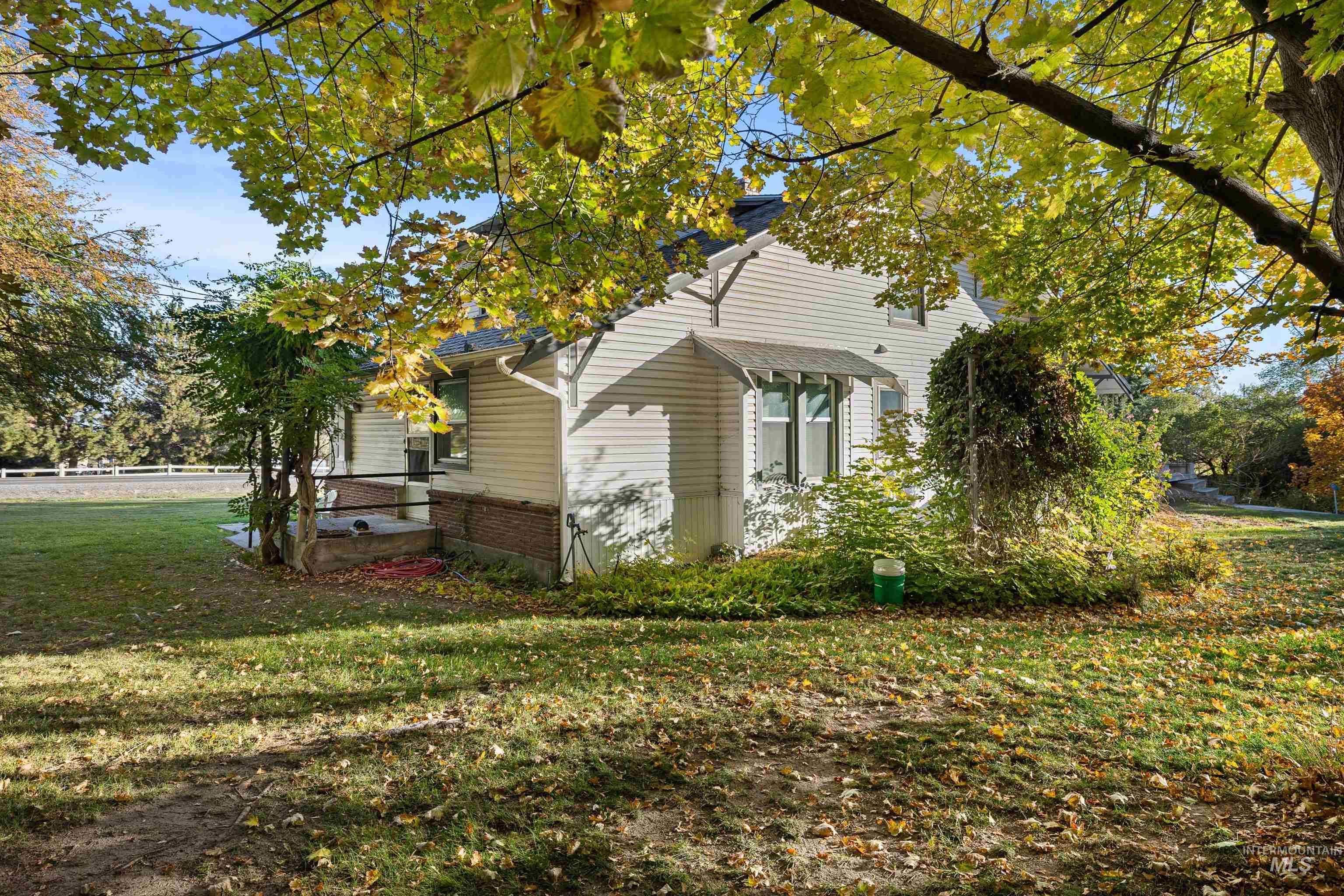 2539 E 3700 N, Twin Falls, Idaho 83301, 4 Bedrooms, 2 Bathrooms, Residential For Sale, Price $330,000, 98965968