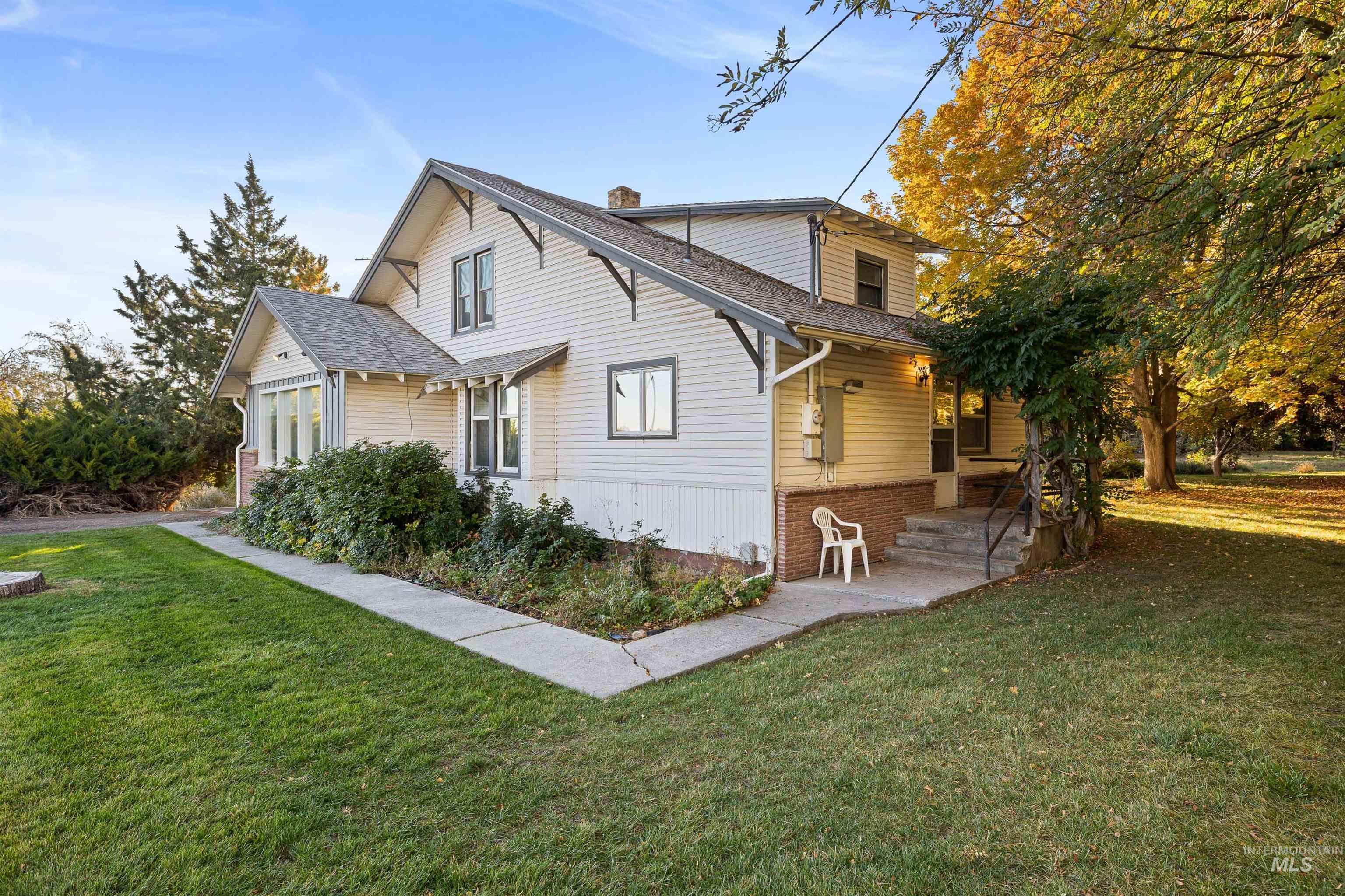 2539 E 3700 N, Twin Falls, Idaho 83301, 4 Bedrooms, 2 Bathrooms, Residential For Sale, Price $330,000, 98965968