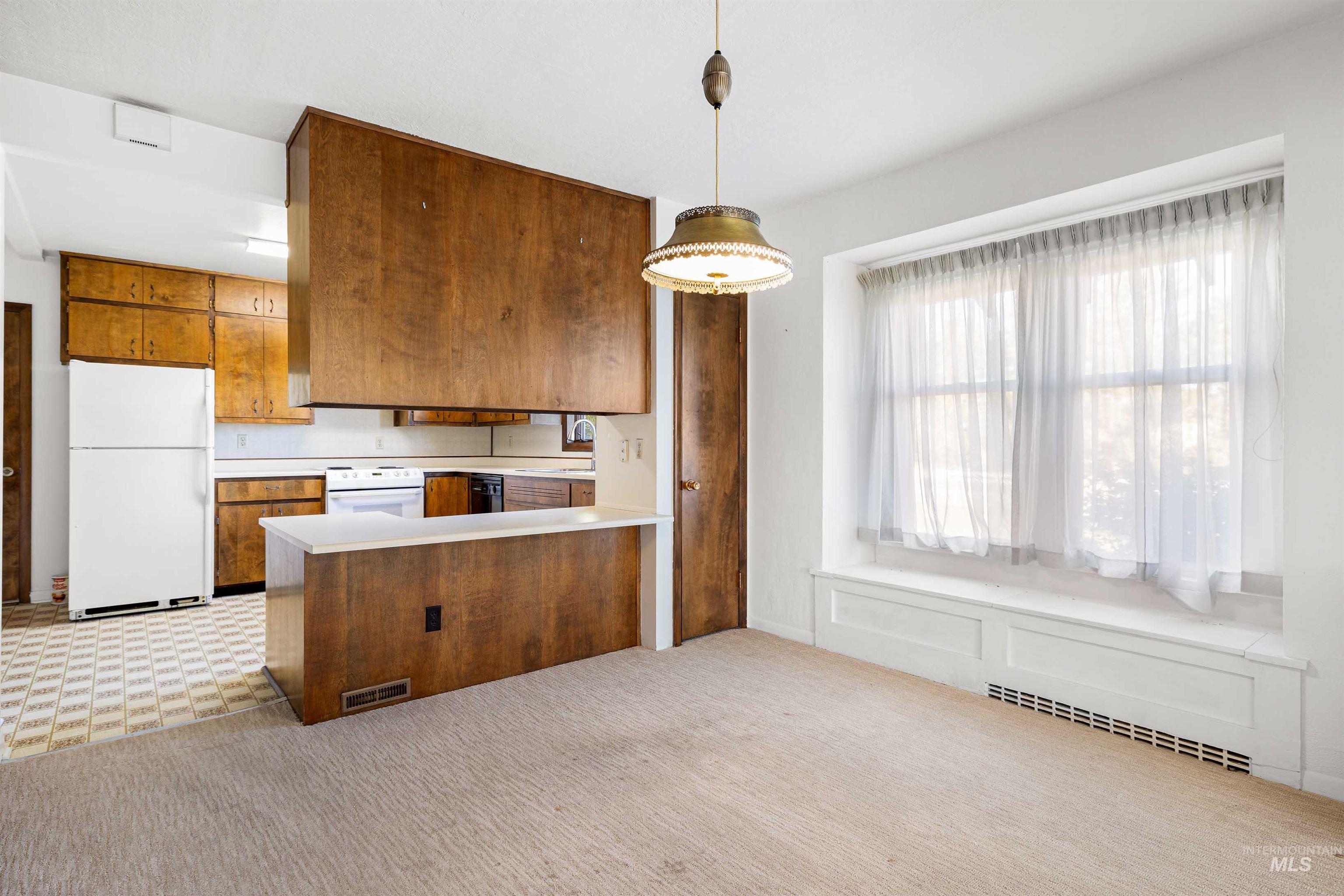 2539 E 3700 N, Twin Falls, Idaho 83301, 4 Bedrooms, 2 Bathrooms, Residential For Sale, Price $330,000, 98965968