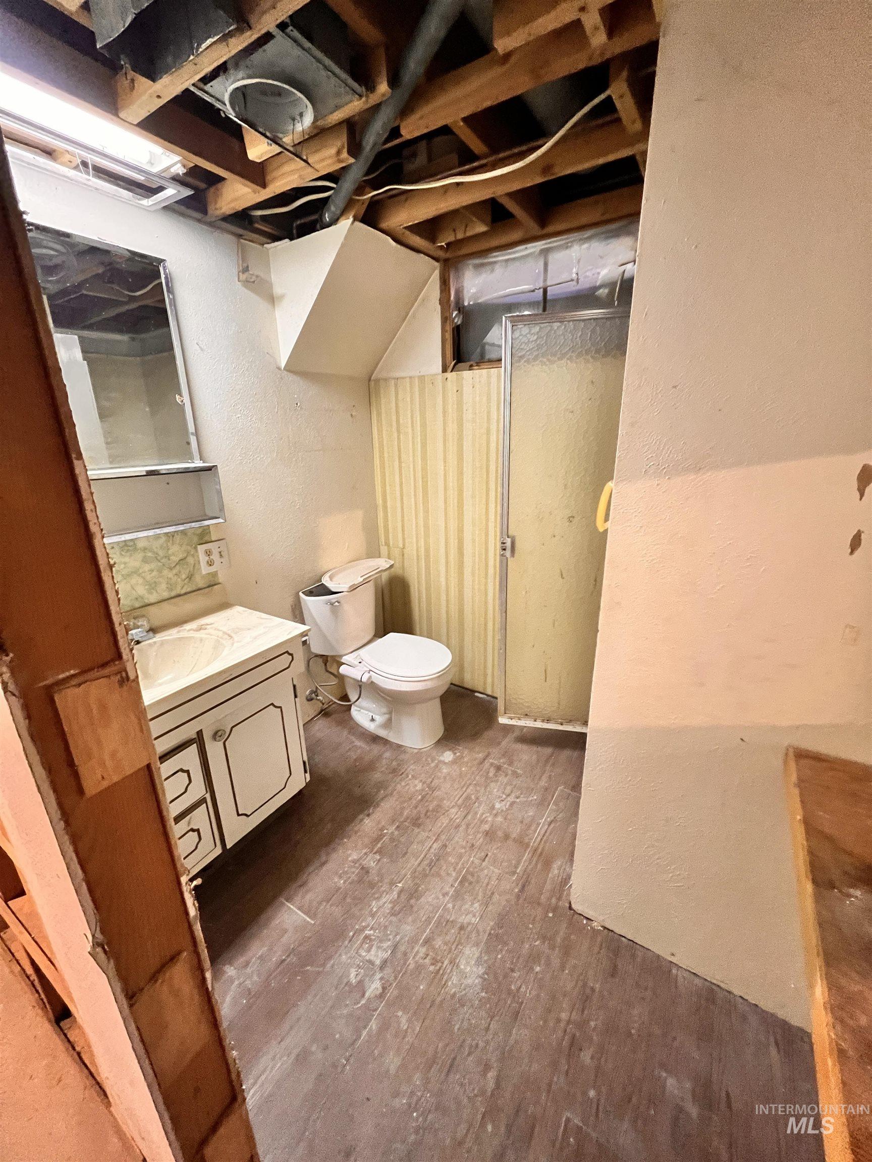 1065 Gridley Dr., Mountain Home, Idaho 83647, 5 Bedrooms, 2.5 Bathrooms, Residential For Sale, Price $199,900, 98965978