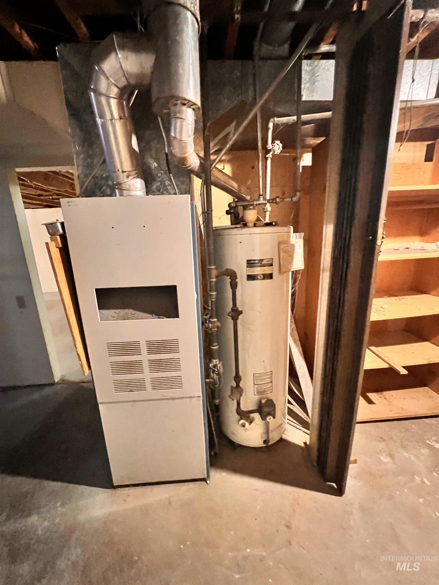 1065 Gridley Dr., Mountain Home, Idaho 83647, 5 Bedrooms, 2.5 Bathrooms, Residential For Sale, Price $199,900, 98965978