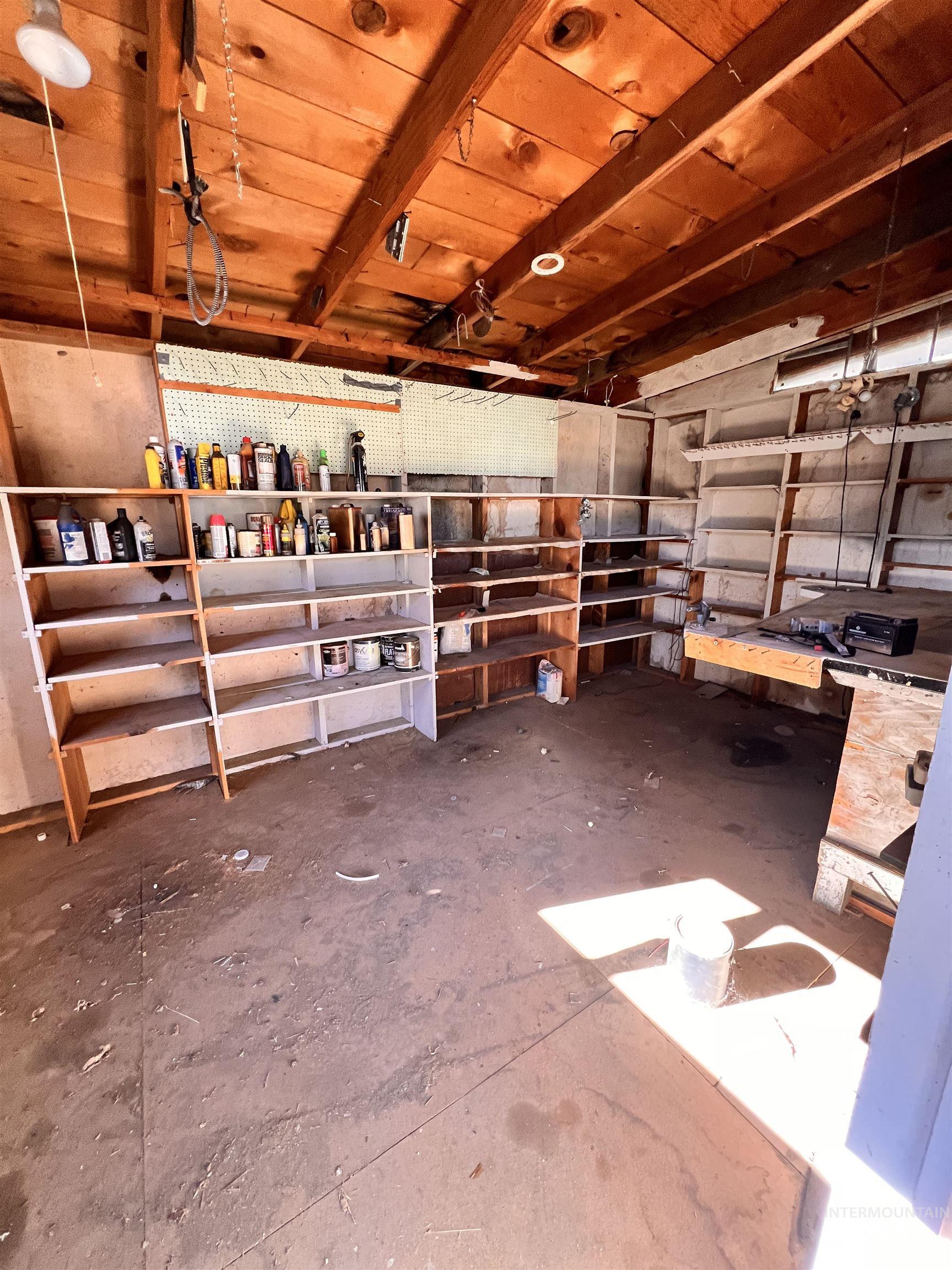 1065 Gridley Dr., Mountain Home, Idaho 83647, 5 Bedrooms, 2.5 Bathrooms, Residential For Sale, Price $199,900, 98965978