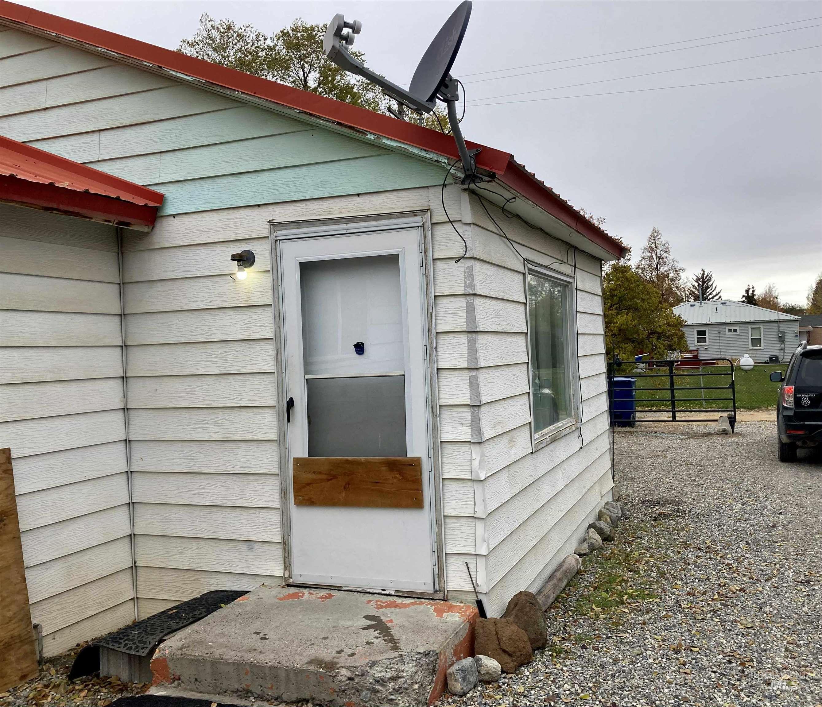 View of property exterior