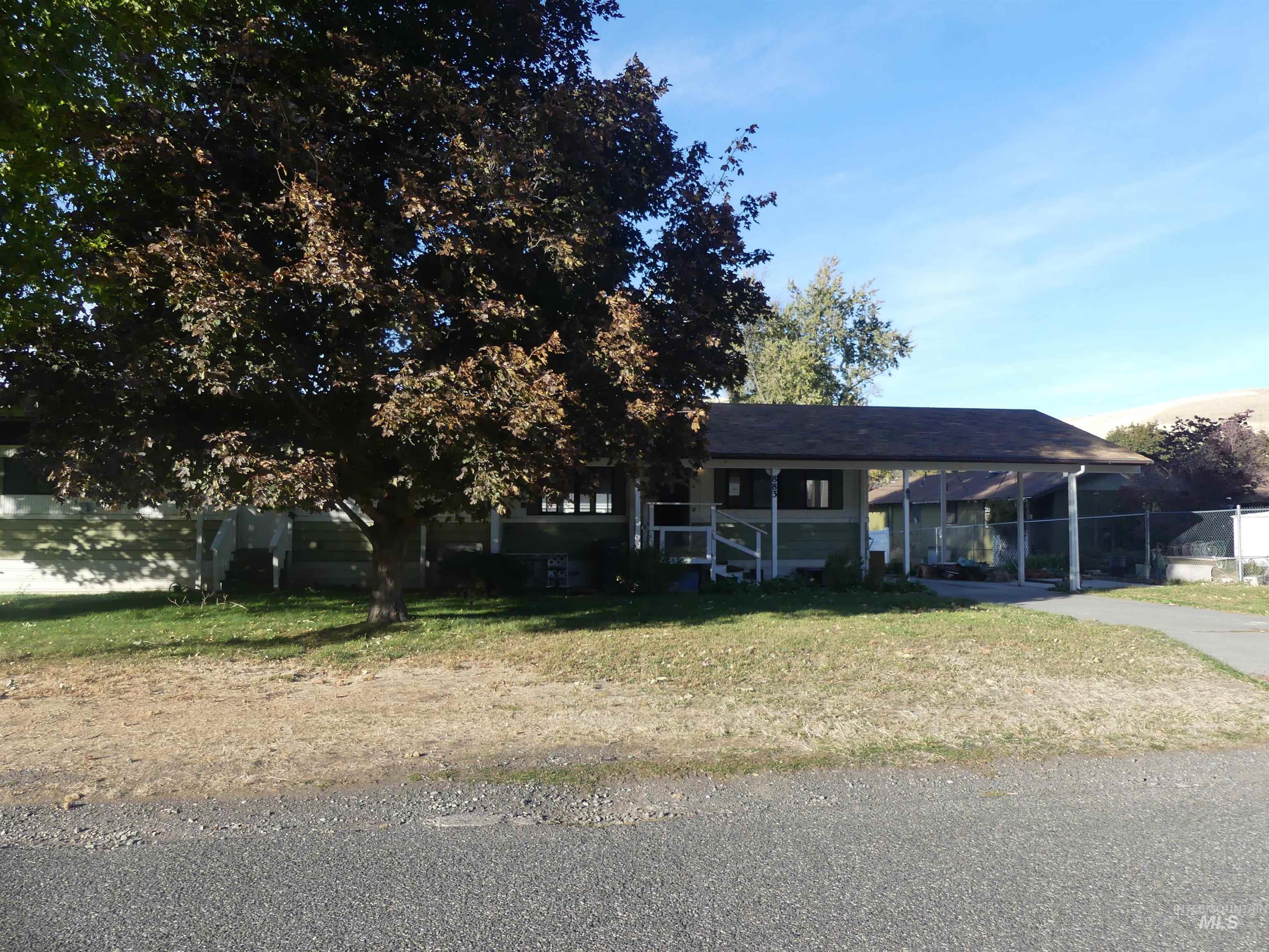 View of front of home featuring a porch