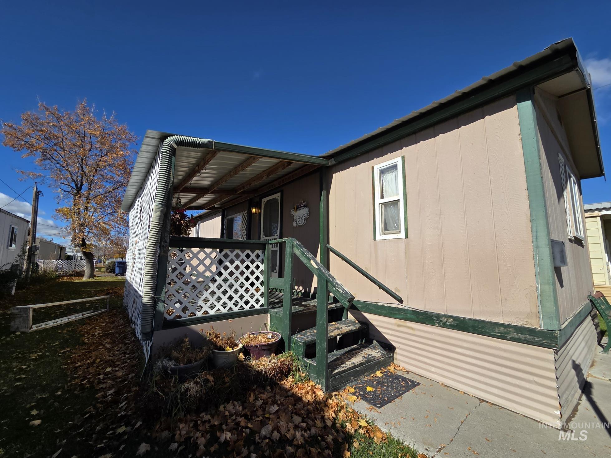 521 S H St., Rupert, Idaho 83350, 2 Bedrooms, 1 Bathroom, Residential For Sale, Price $68,000, 98965992