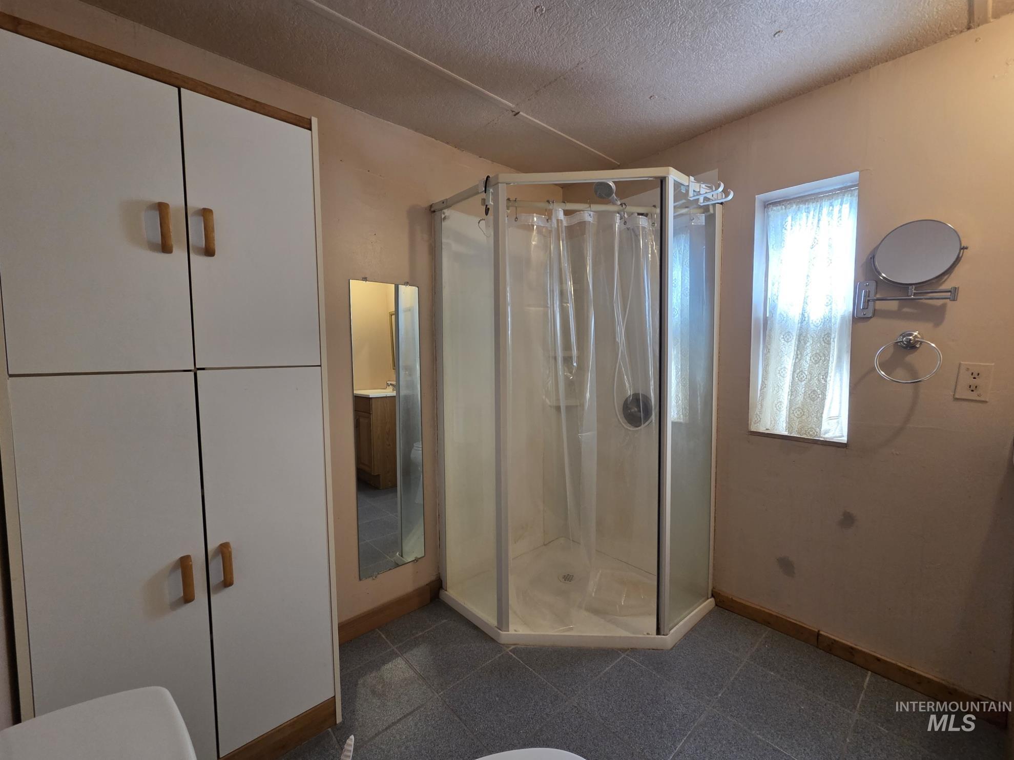 521 S H St., Rupert, Idaho 83350, 2 Bedrooms, 1 Bathroom, Residential For Sale, Price $68,000, 98965992