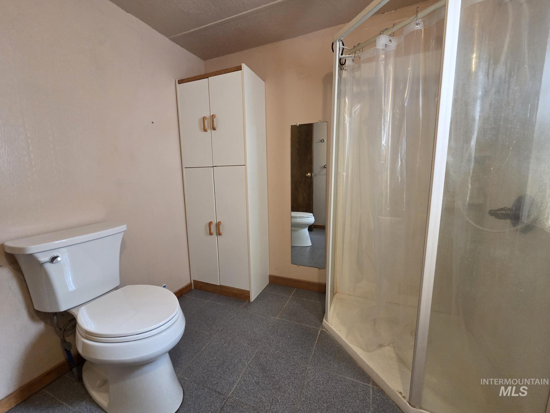 521 S H St., Rupert, Idaho 83350, 2 Bedrooms, 1 Bathroom, Residential For Sale, Price $68,000, 98965992