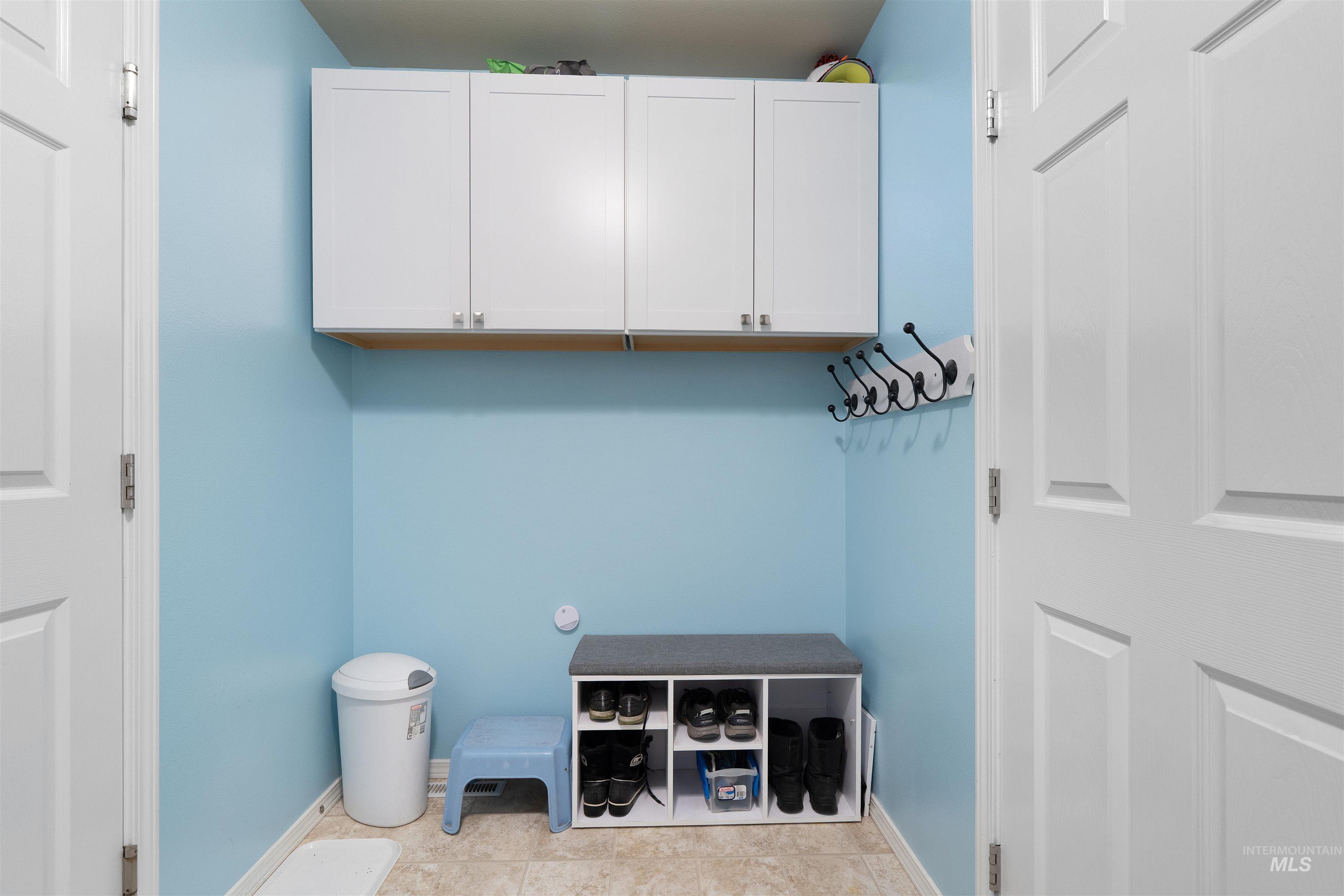 2657 N Matterdale Ave, Kuna, Idaho 83634-5104, 4 Bedrooms, 2.5 Bathrooms, Residential For Sale, Price $454,000, 98966008