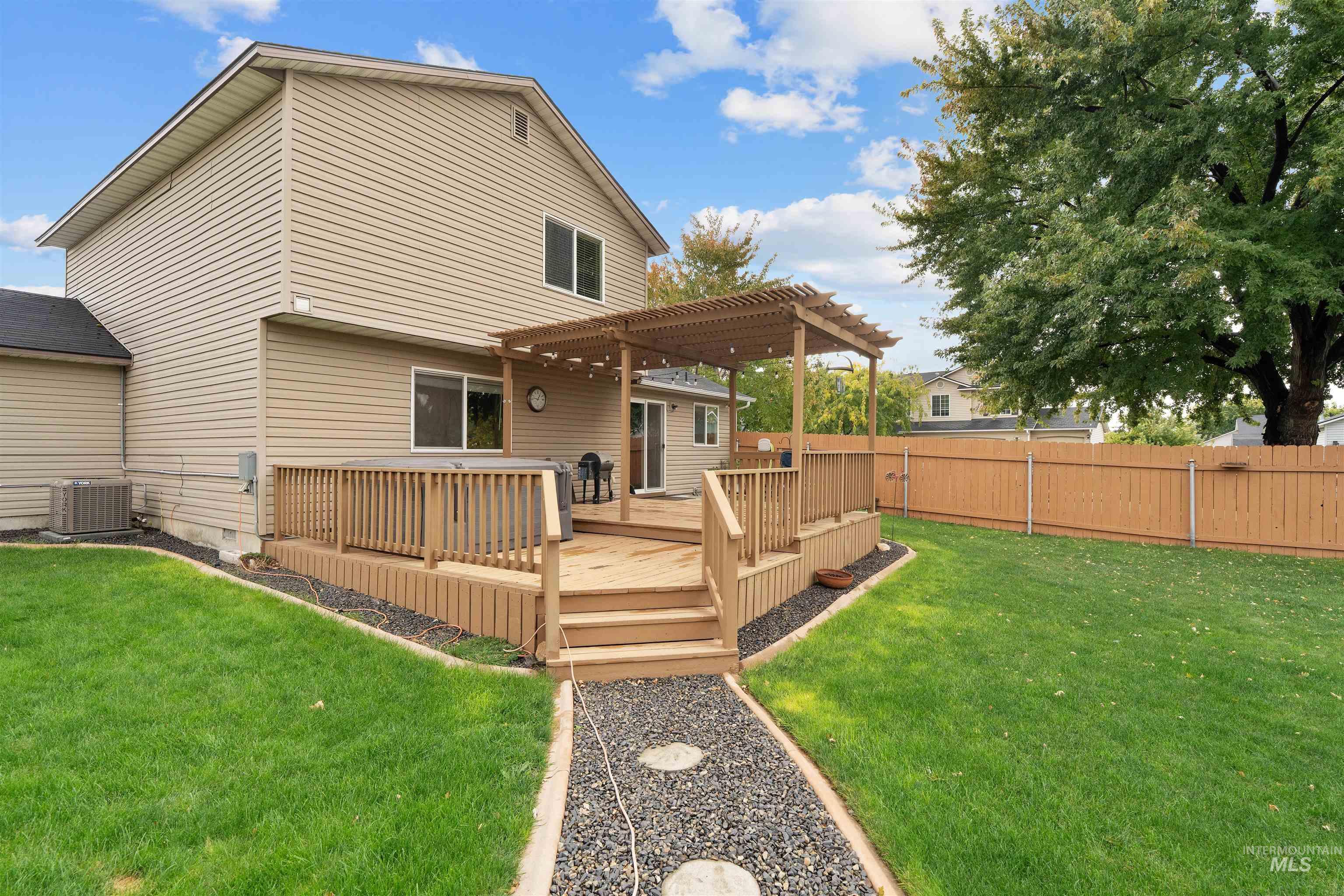 2657 N Matterdale Ave, Kuna, Idaho 83634-5104, 4 Bedrooms, 2.5 Bathrooms, Residential For Sale, Price $454,000, 98966008