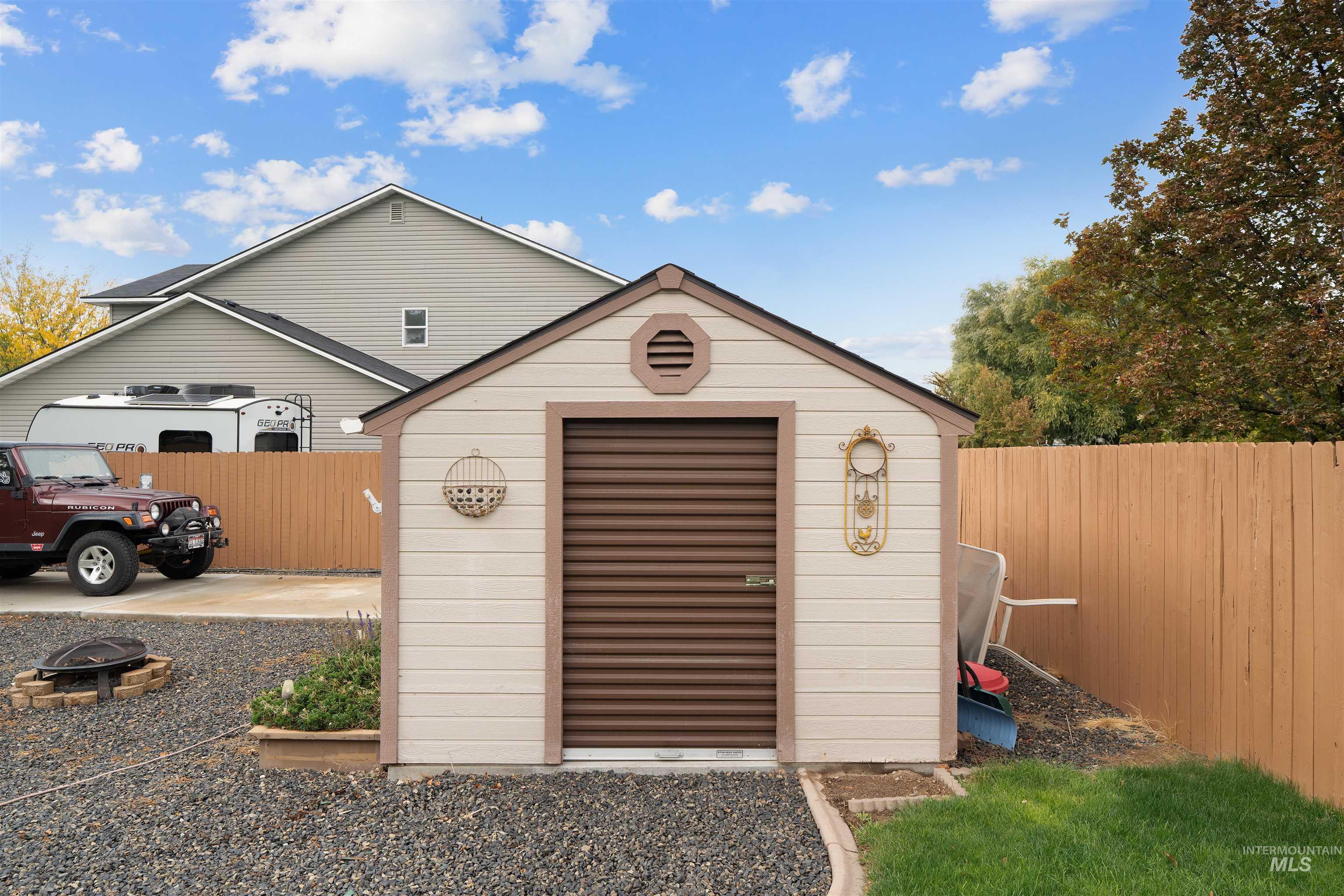 2657 N Matterdale Ave, Kuna, Idaho 83634-5104, 4 Bedrooms, 2.5 Bathrooms, Residential For Sale, Price $454,000, 98966008