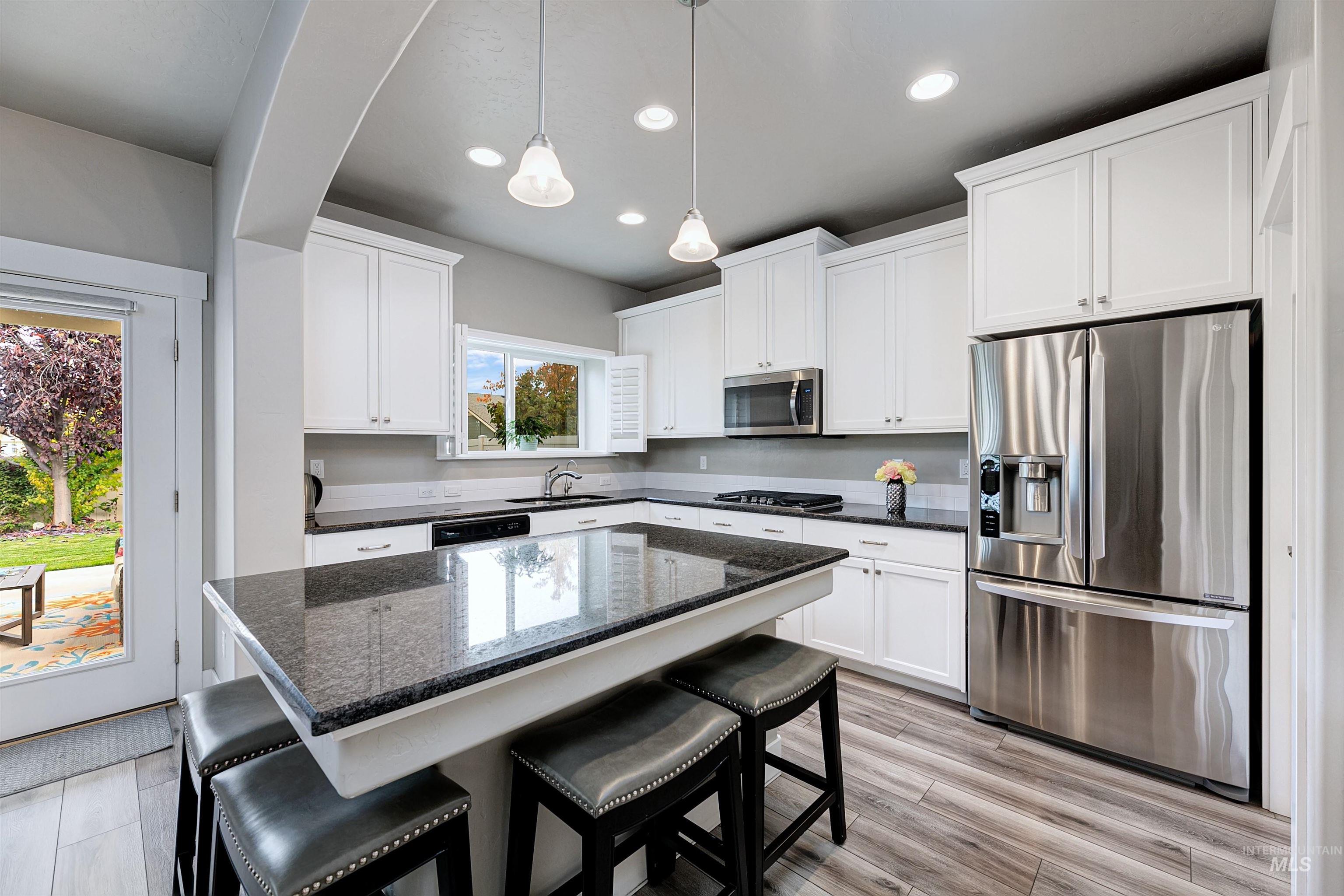 5286 W Torana Dr., Meridian, Idaho 83646, 3 Bedrooms, 2 Bathrooms, Residential For Sale, Price $699,000, 98966009