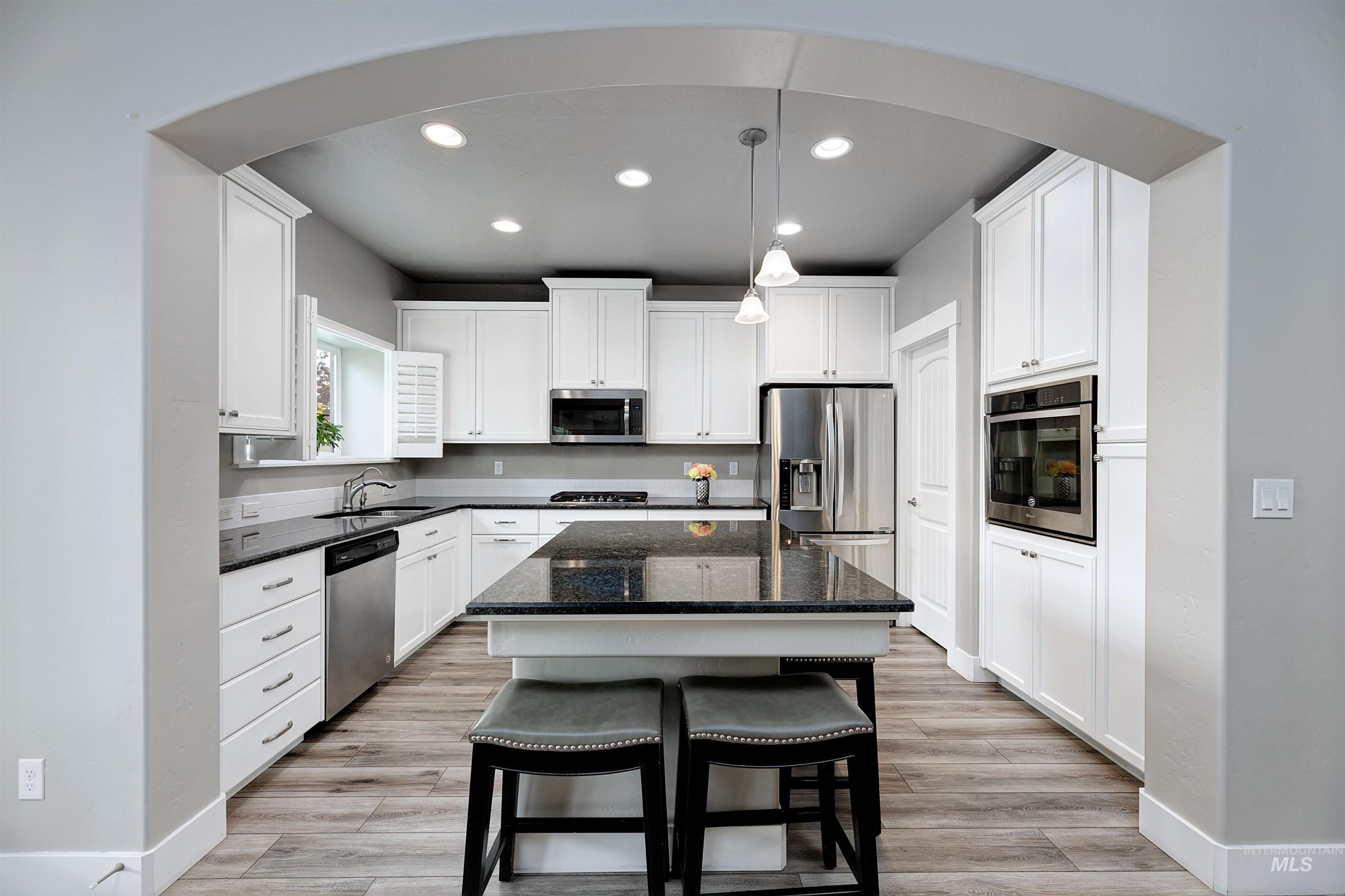 5286 W Torana Dr., Meridian, Idaho 83646, 3 Bedrooms, 2 Bathrooms, Residential For Sale, Price $699,000, 98966009